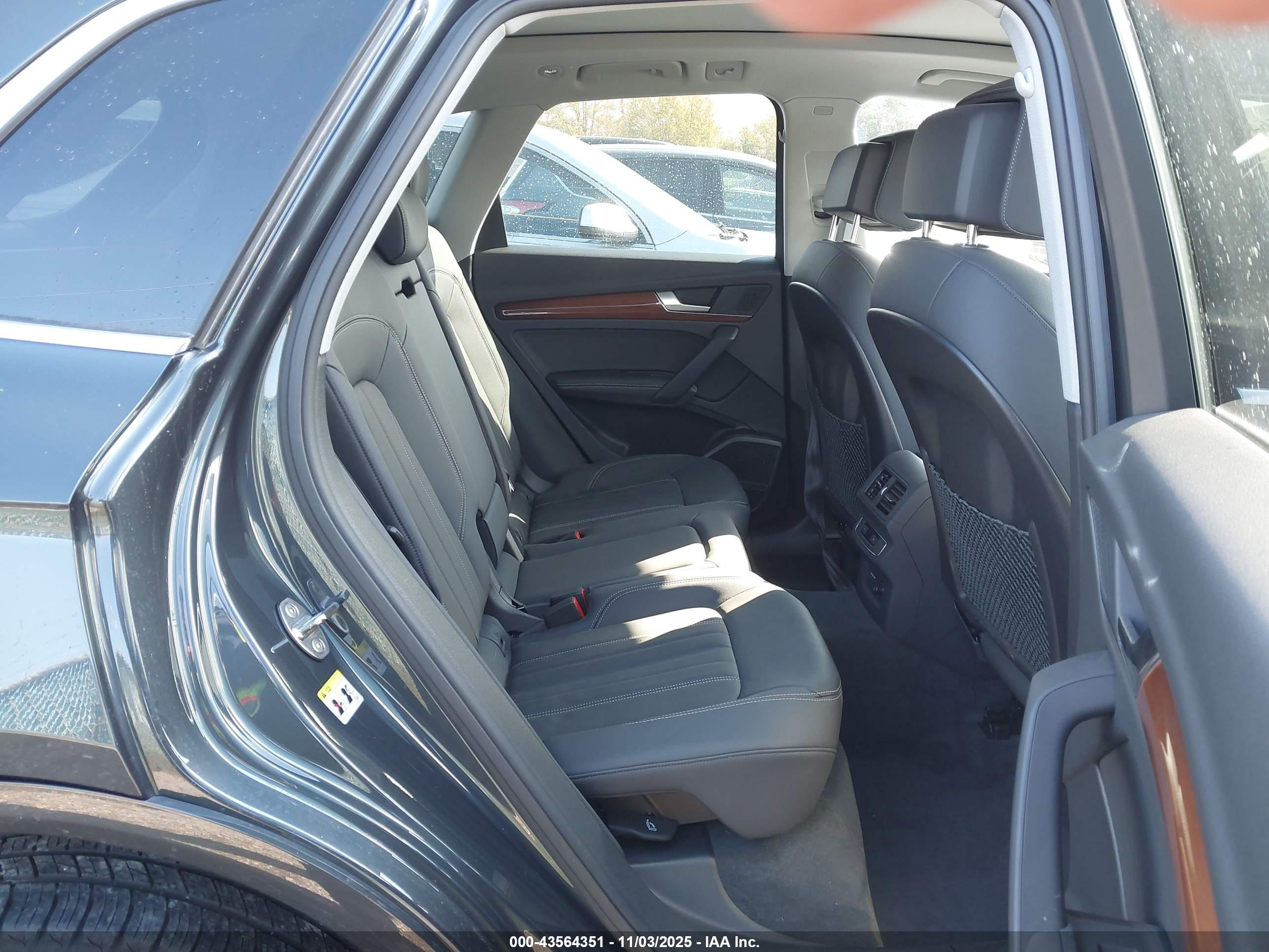 AUDI Q5 image 8