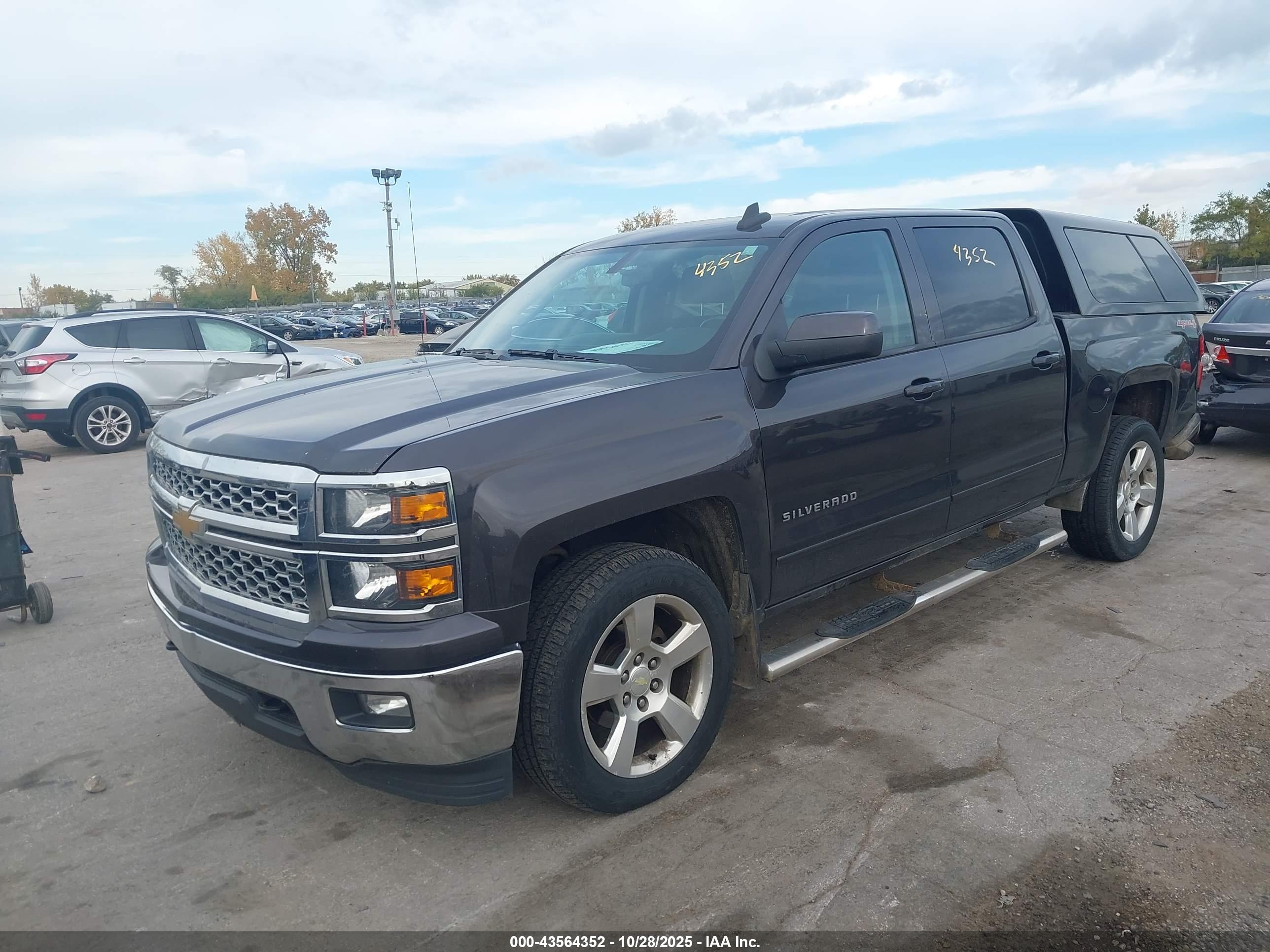 CHEVROLET SILVERADO image 2