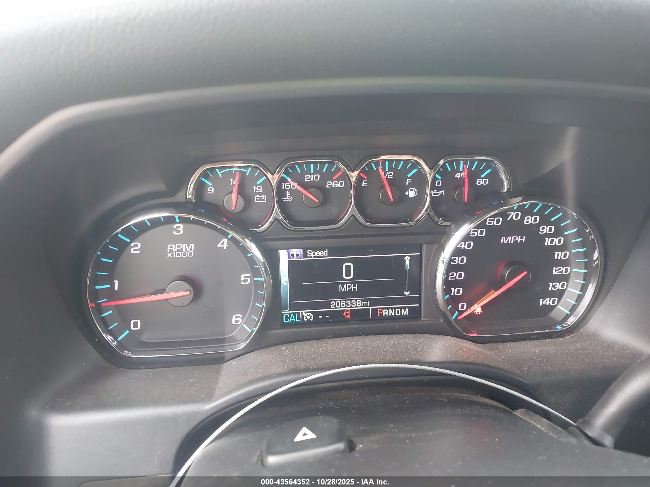CHEVROLET SILVERADO image 7