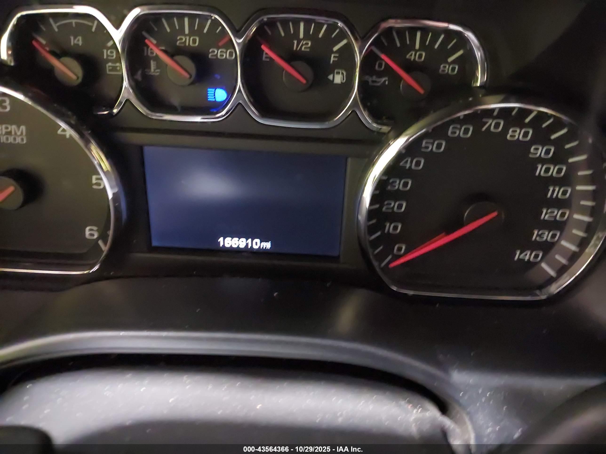 CHEVROLET SILVERADO image 7