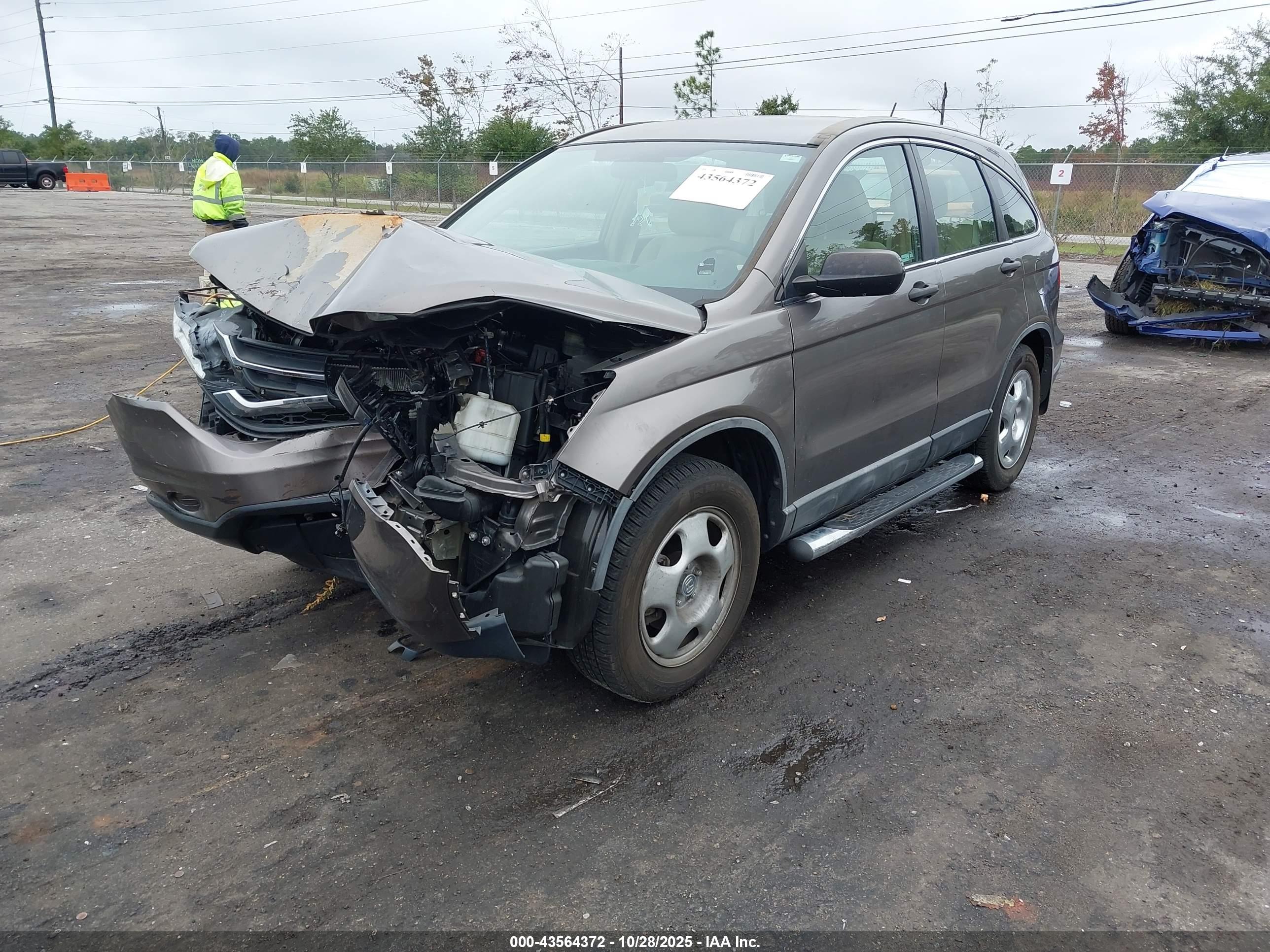 HONDA CR-V image 2