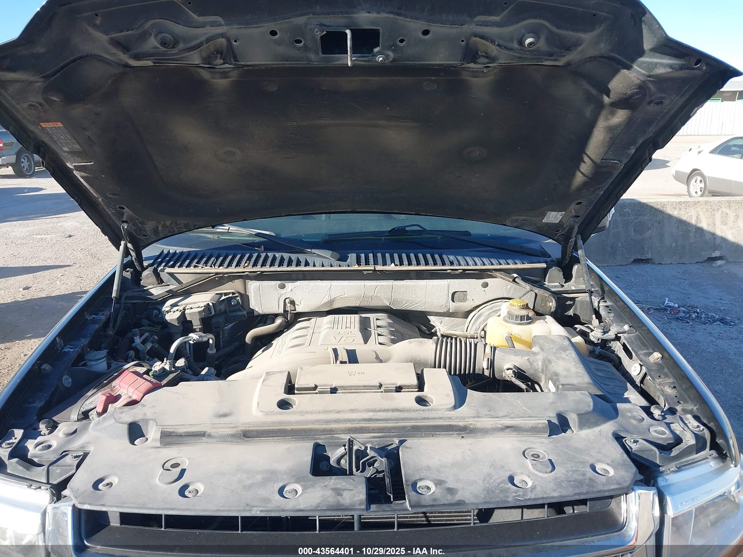 FORD EXPEDITION image 10