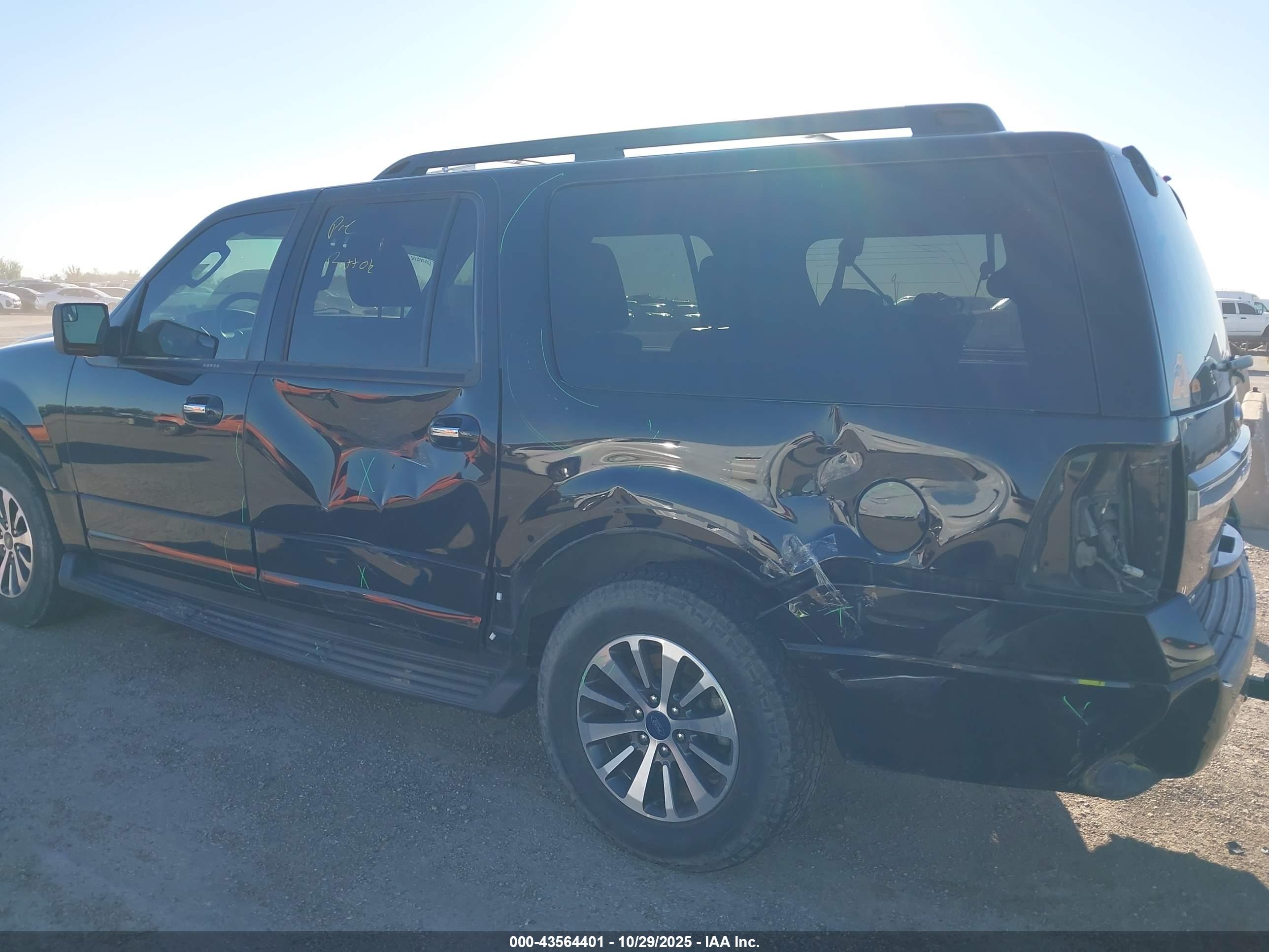 FORD EXPEDITION image 6