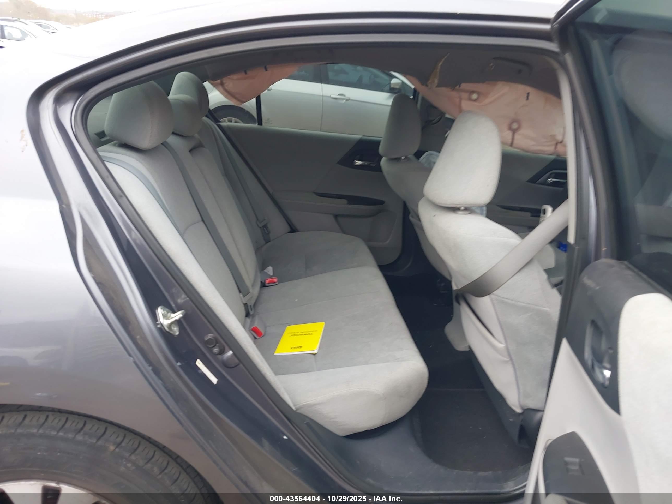 HONDA ACCORD image 8