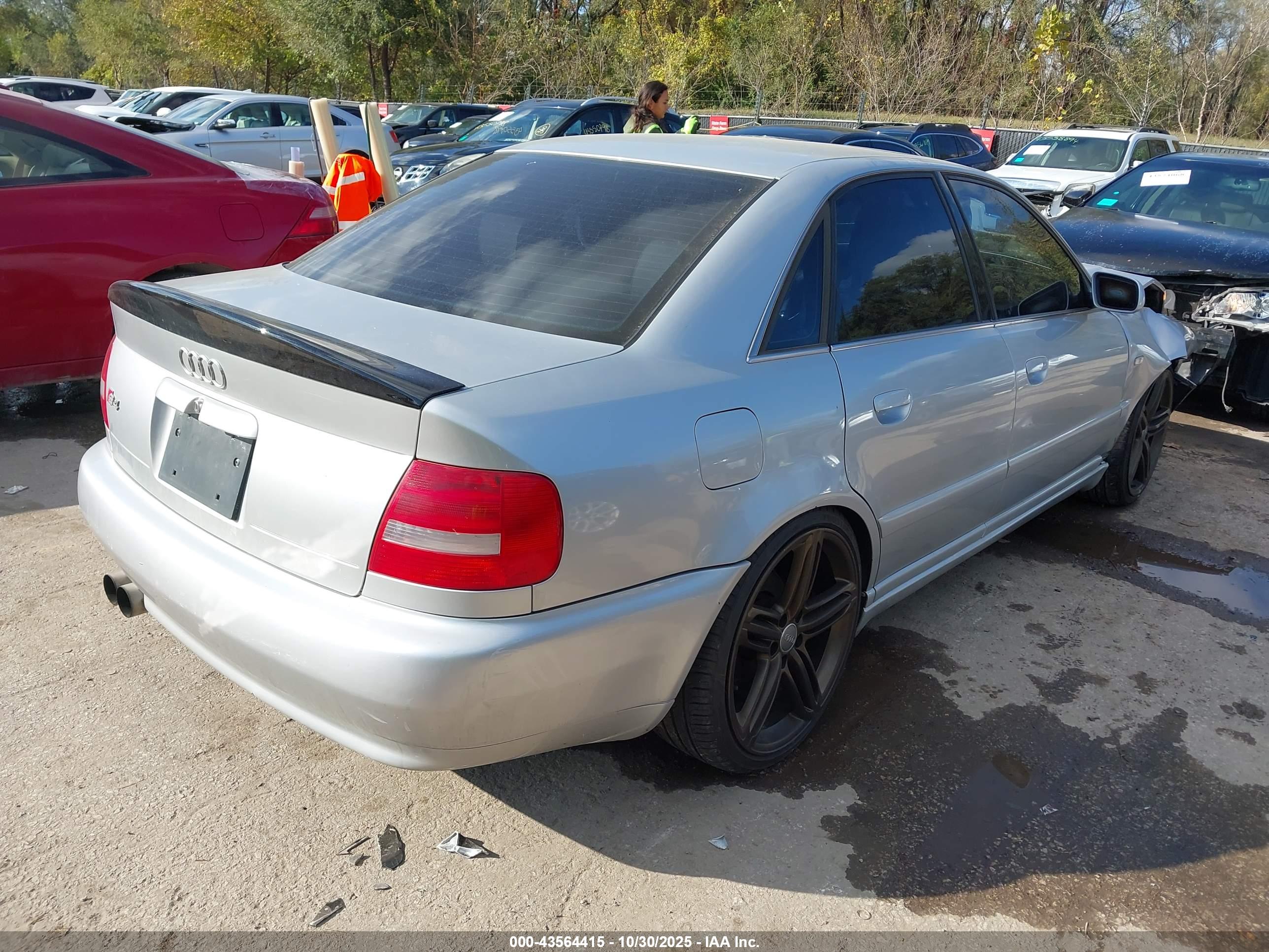AUDI S4 image 4