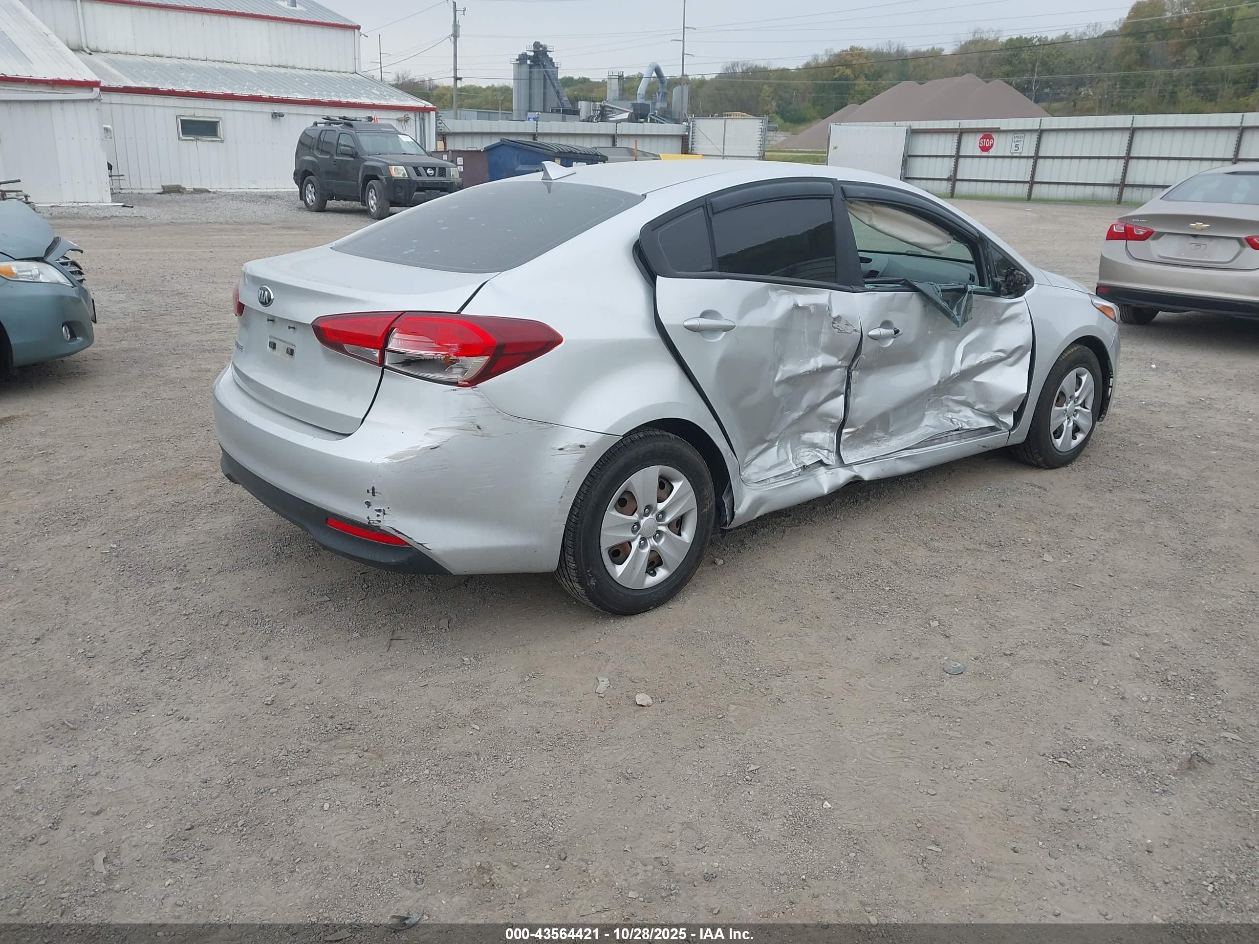 KIA FORTE image 4