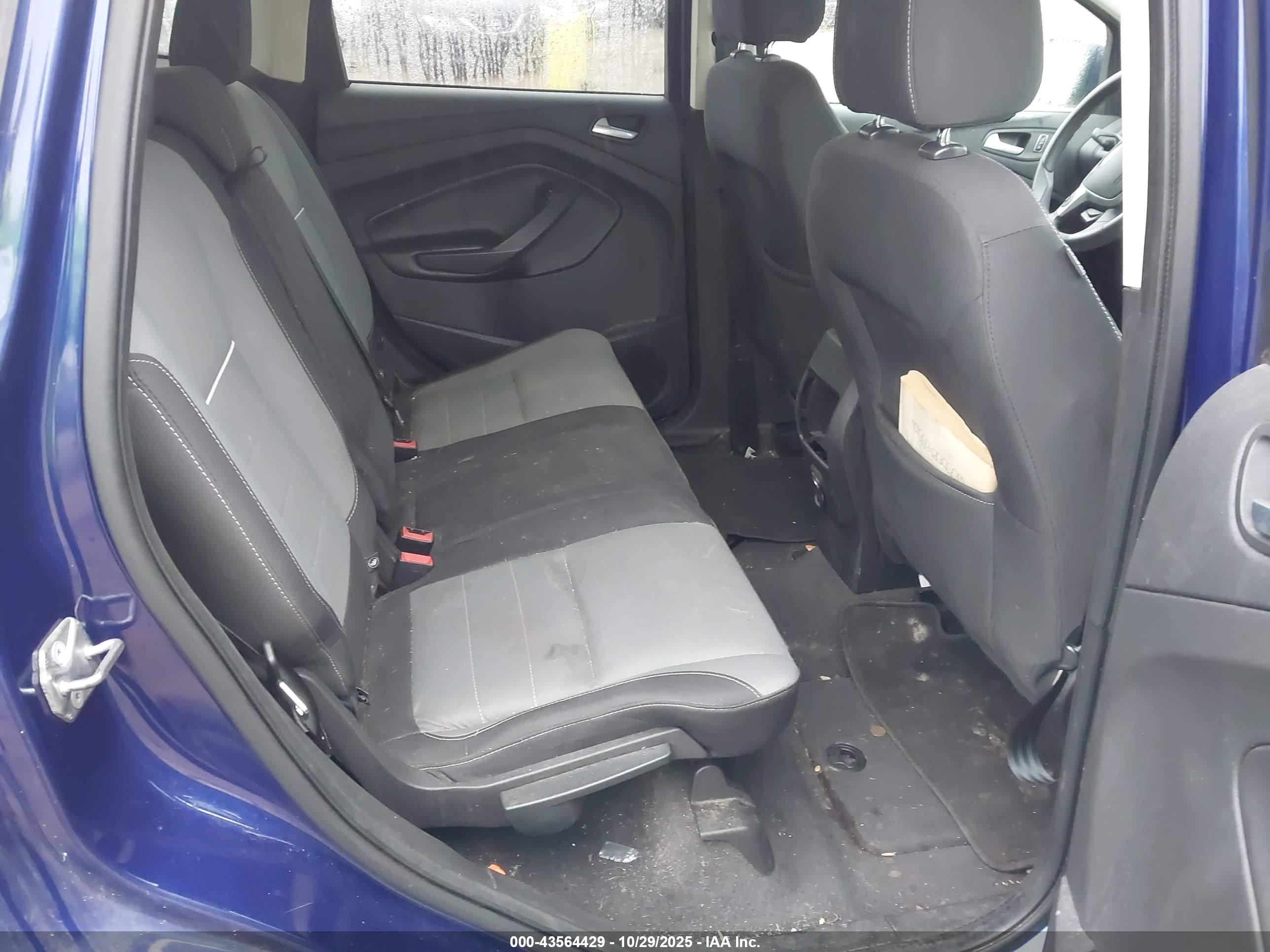 FORD ESCAPE image 8