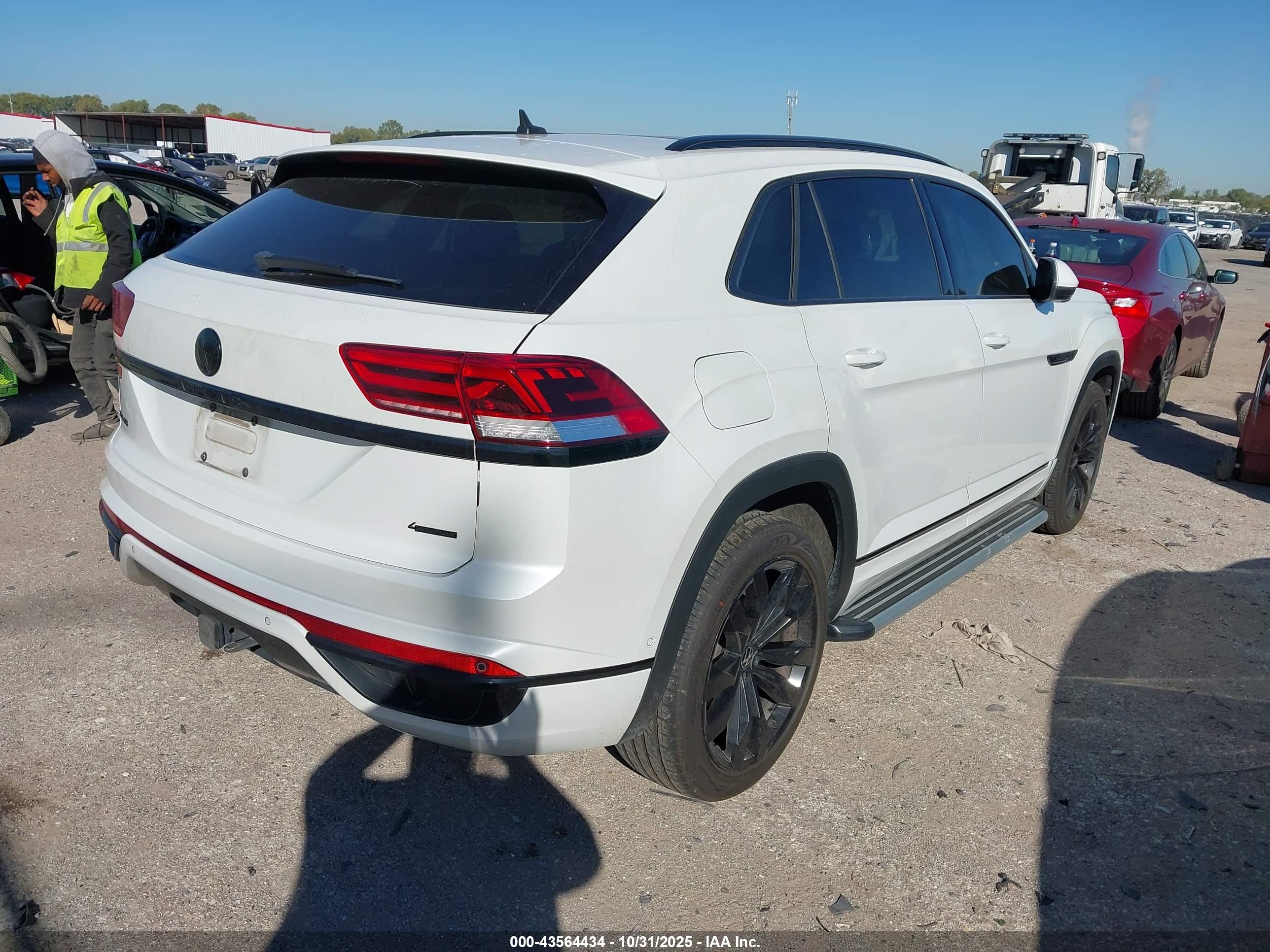 VOLKSWAGEN ATLAS image 4