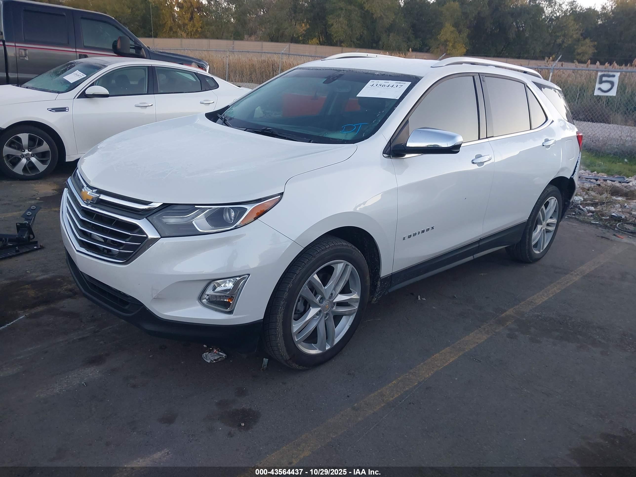 CHEVROLET EQUINOX image 2