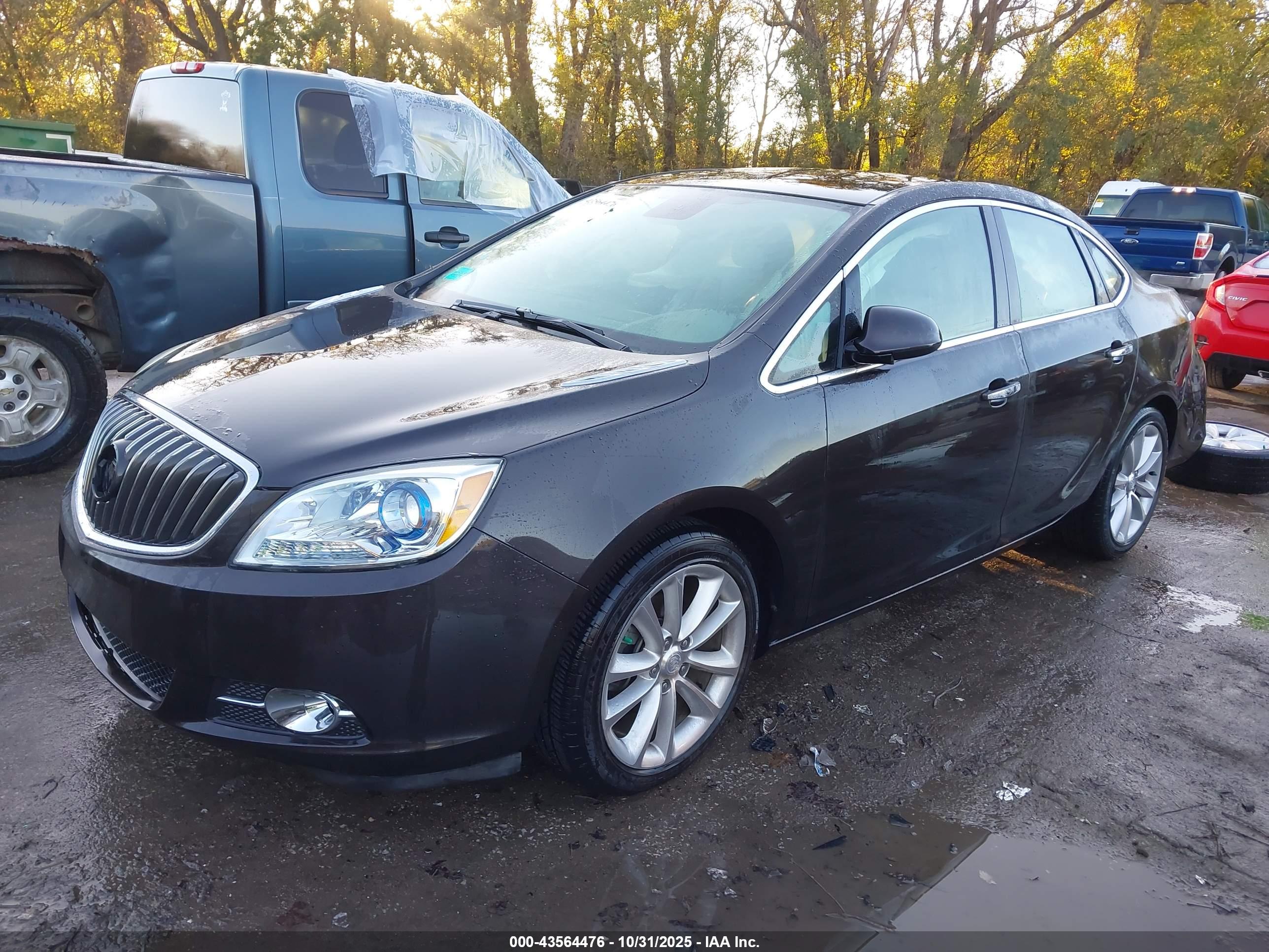BUICK VERANO image 2