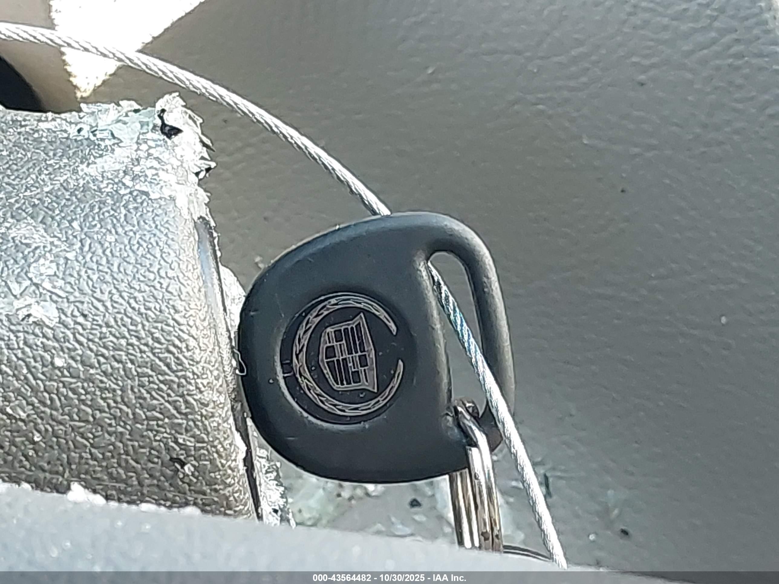 CADILLAC DTS image 11
