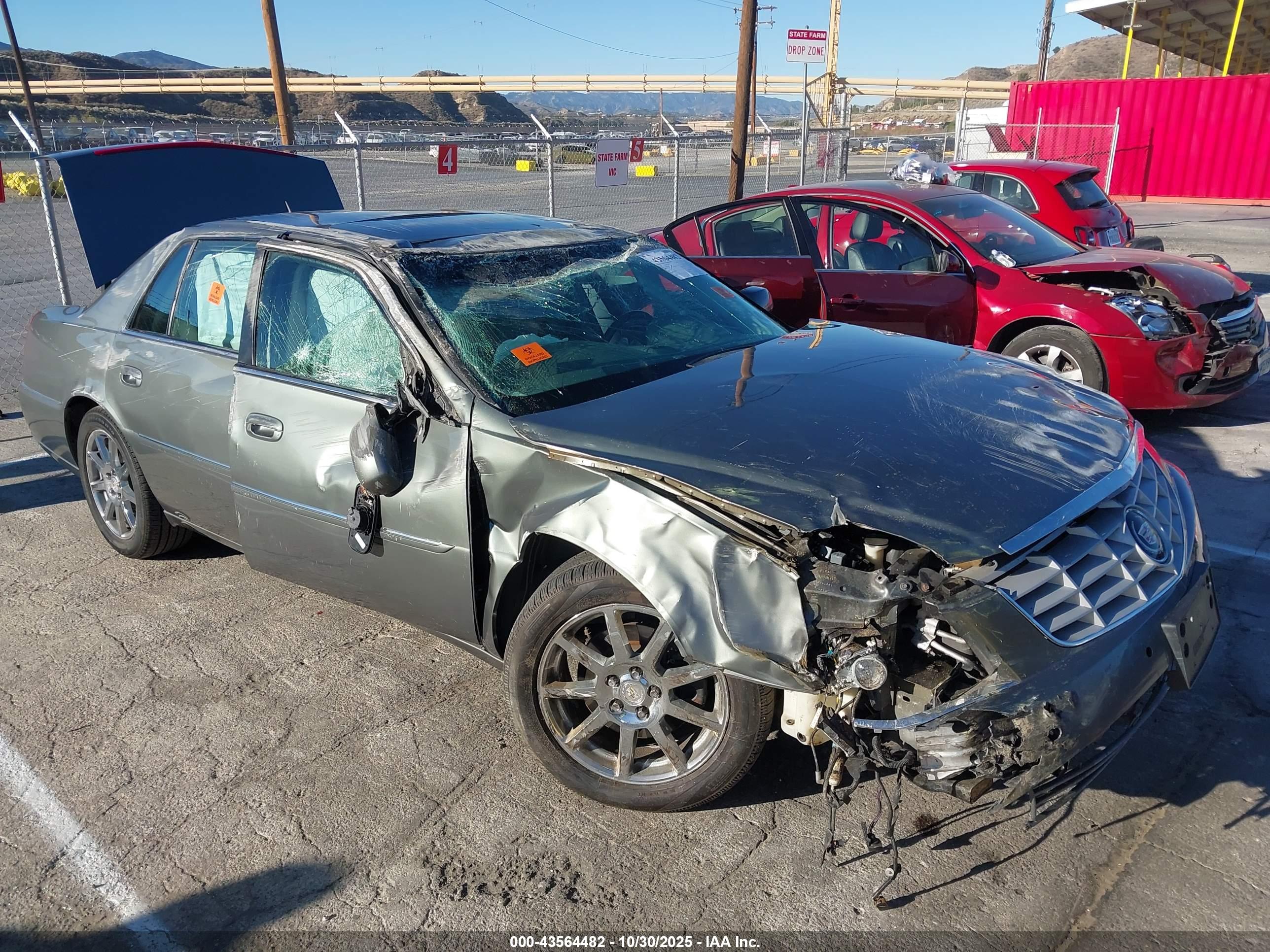 CADILLAC DTS image 6