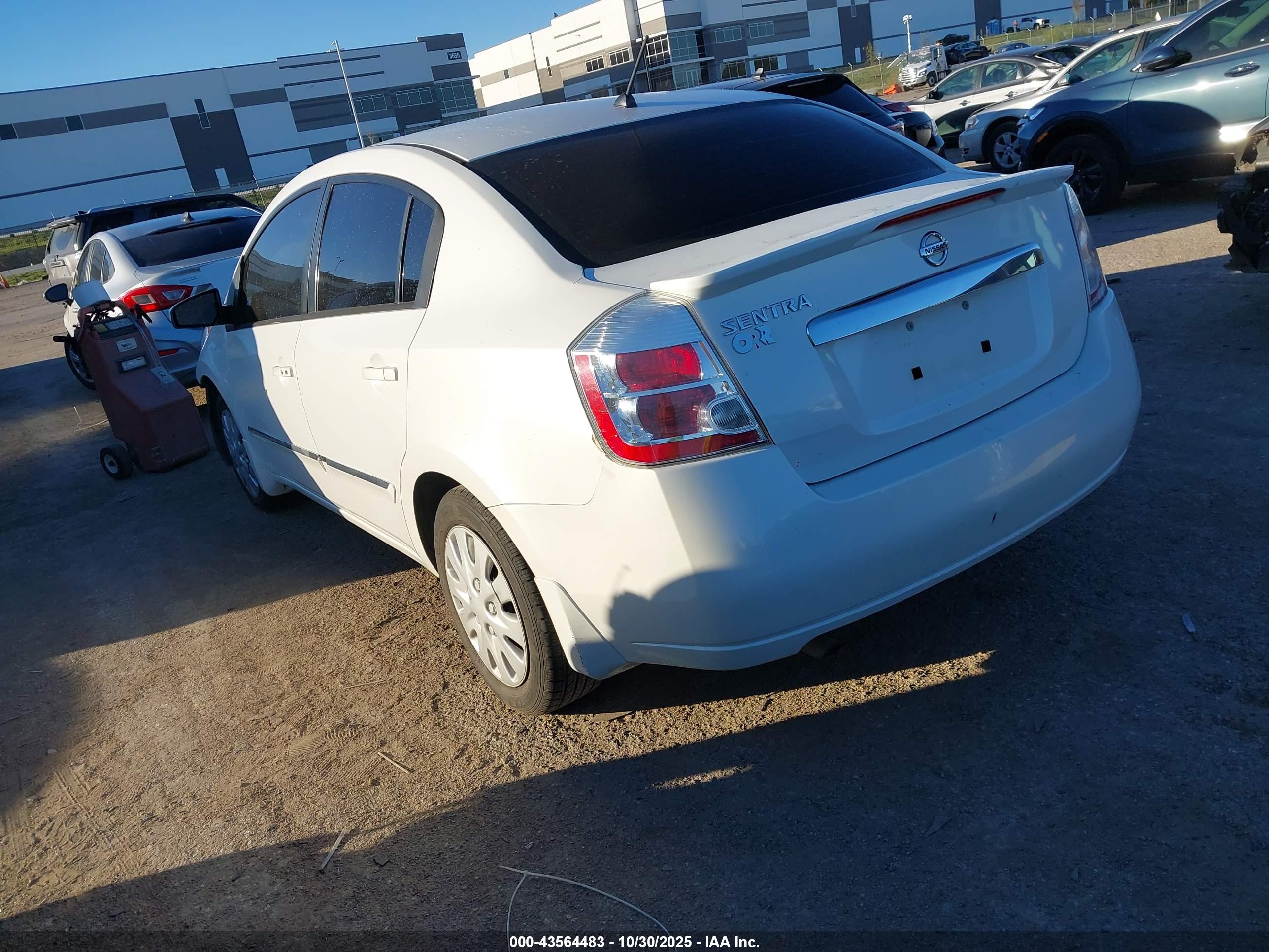 NISSAN SENTRA image 3