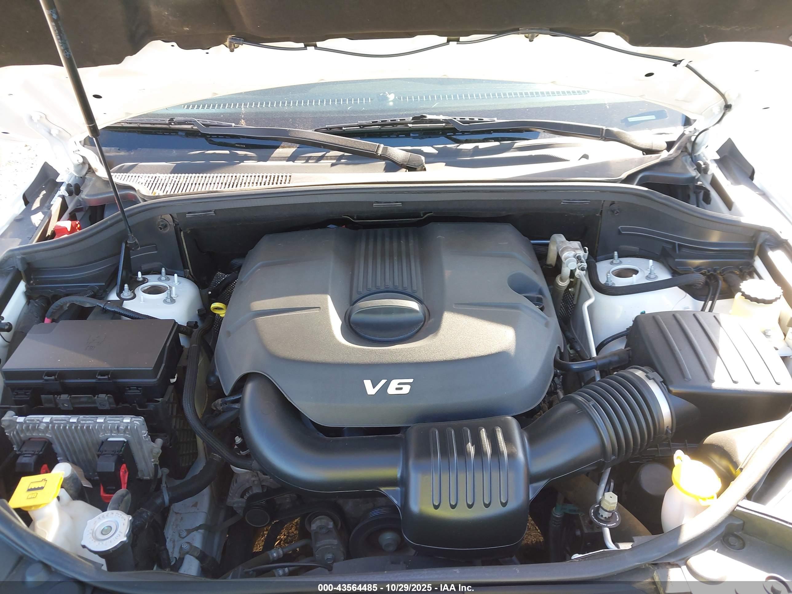 JEEP GRAND image 10