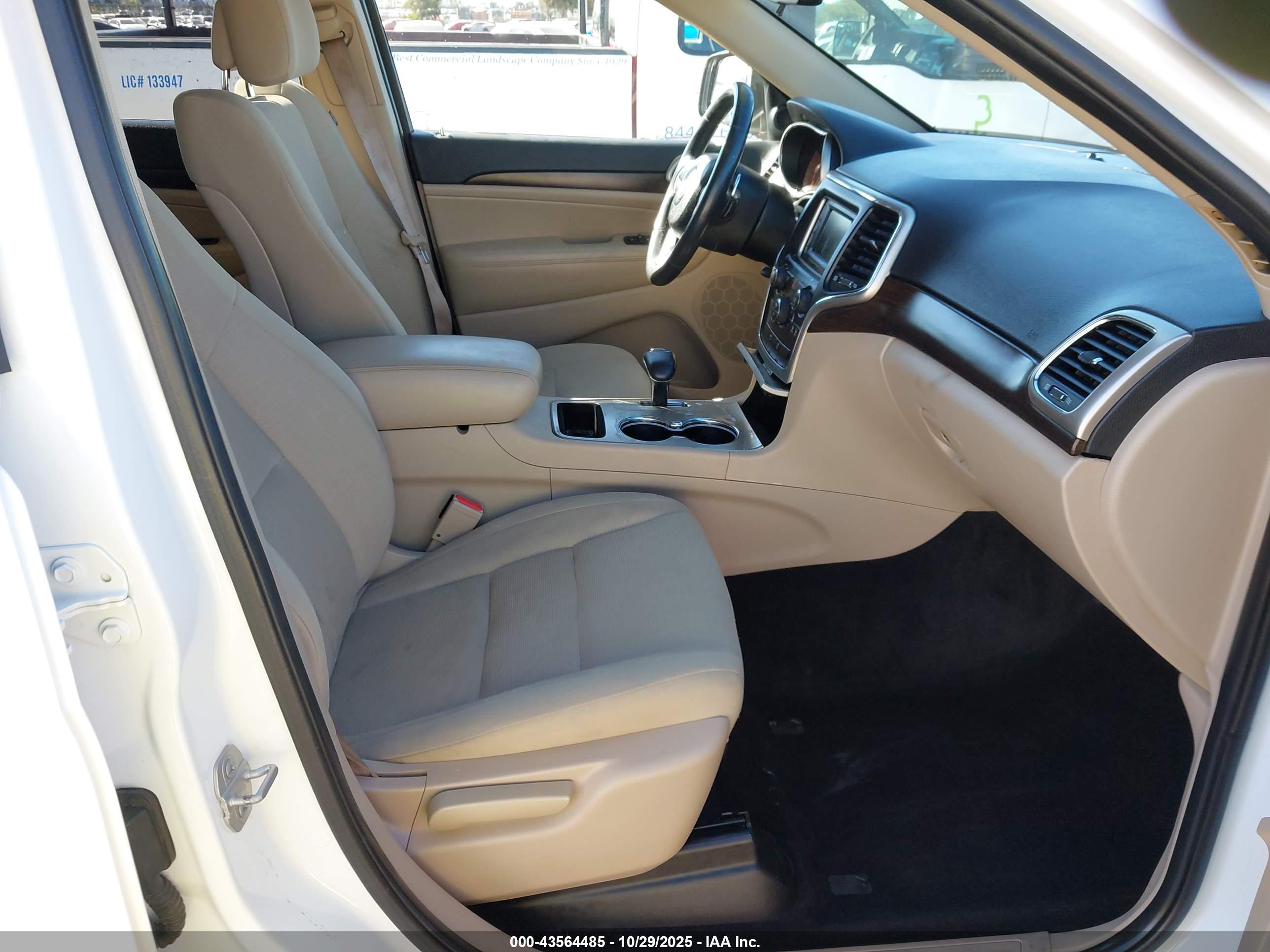JEEP GRAND image 5