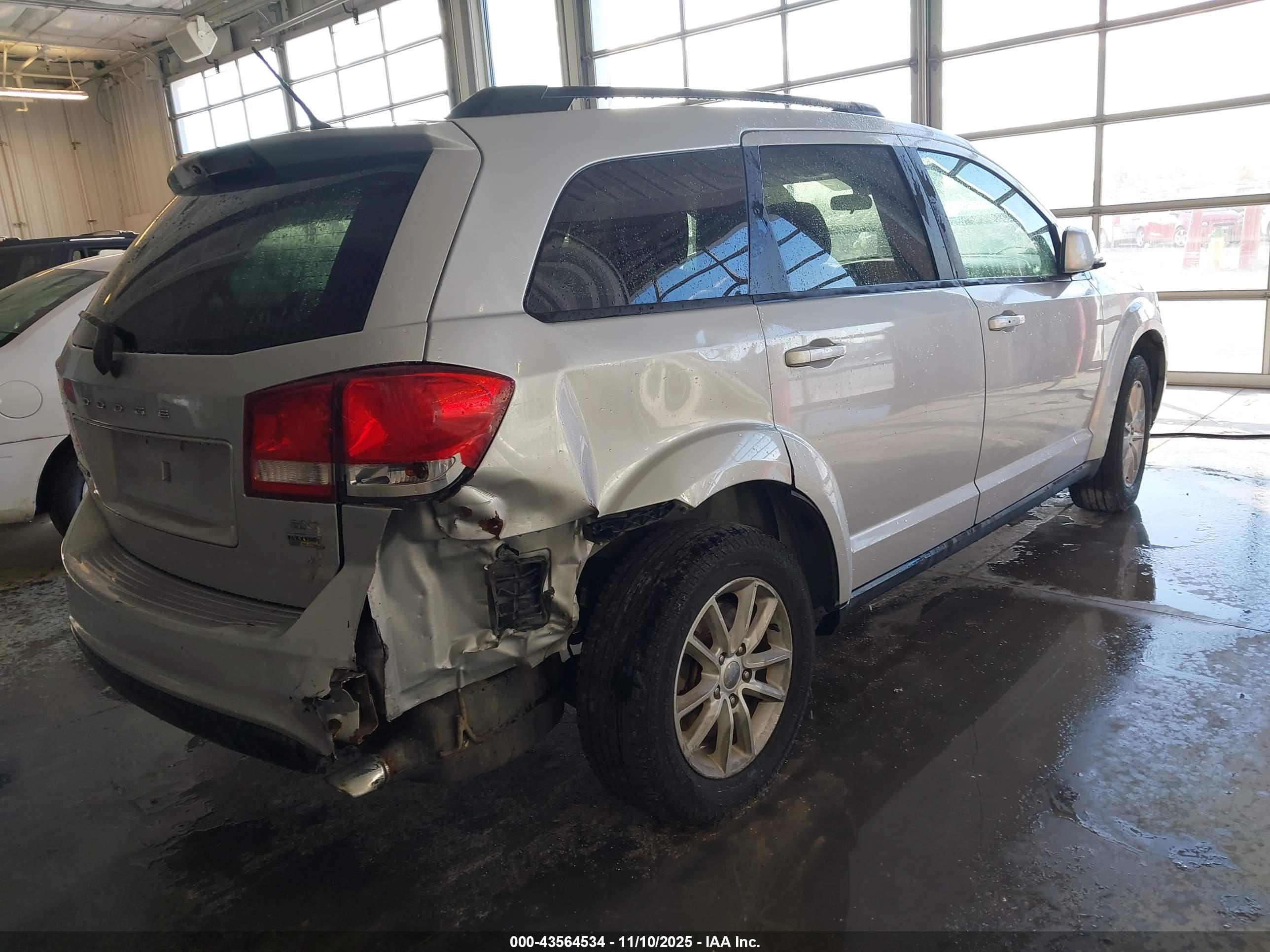 DODGE JOURNEY image 4