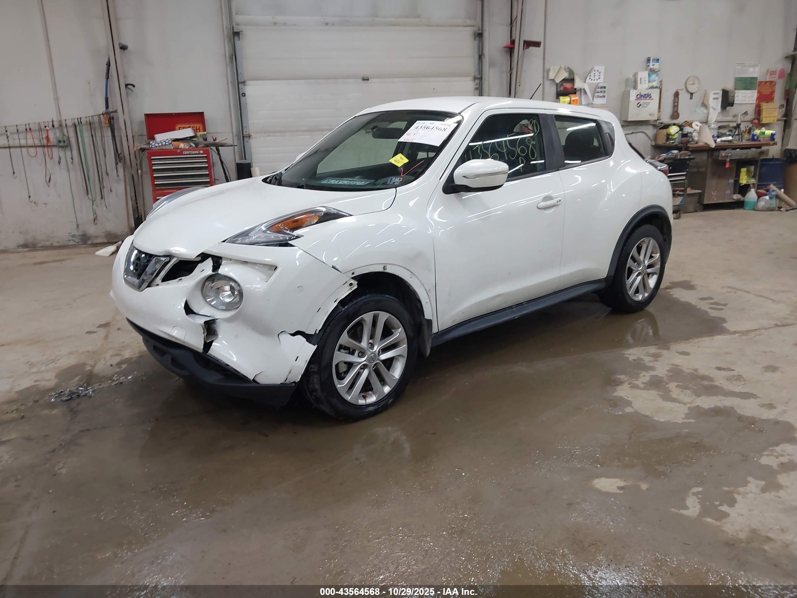 NISSAN JUKE image 2