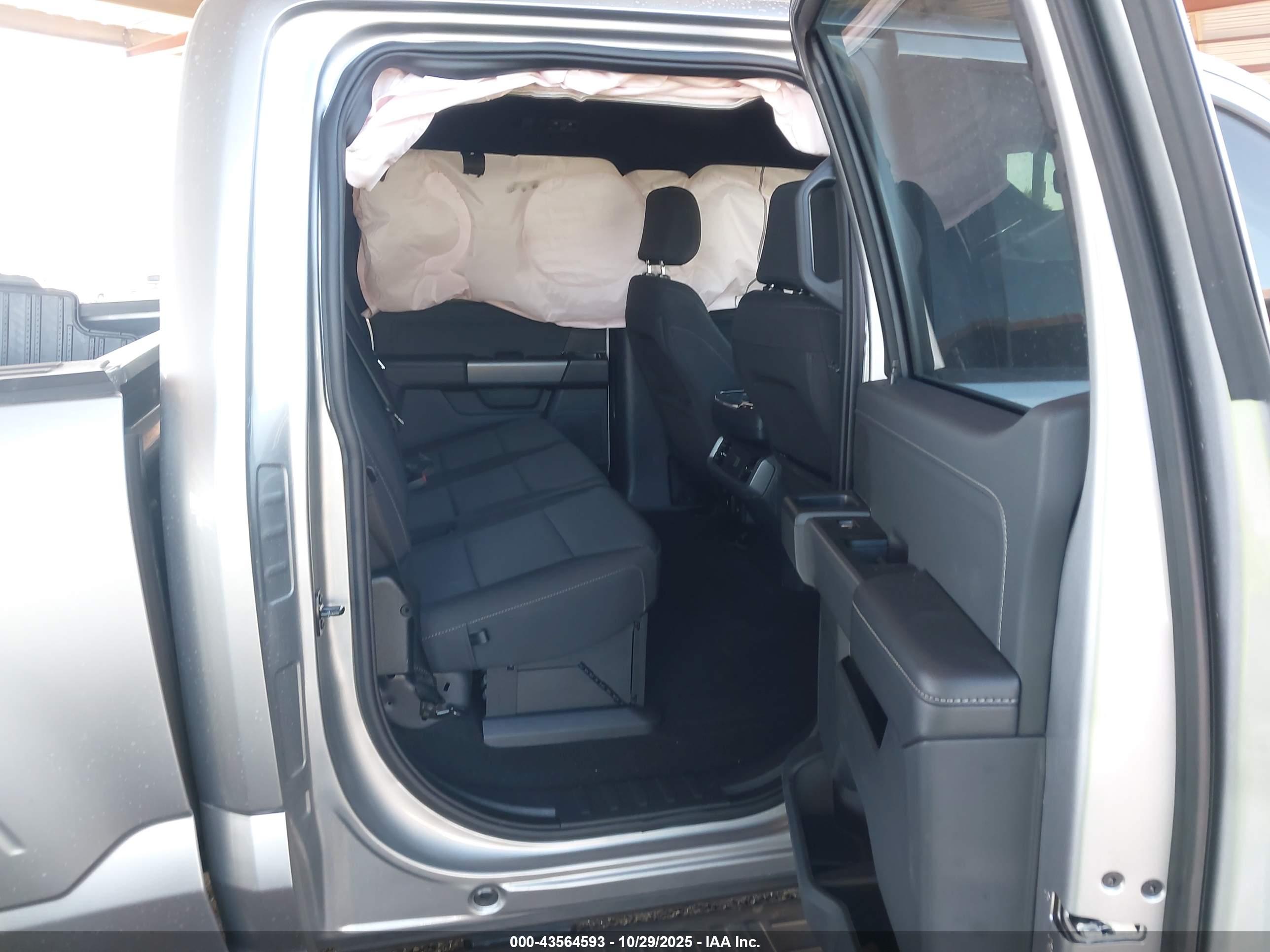 FORD F-150 image 8