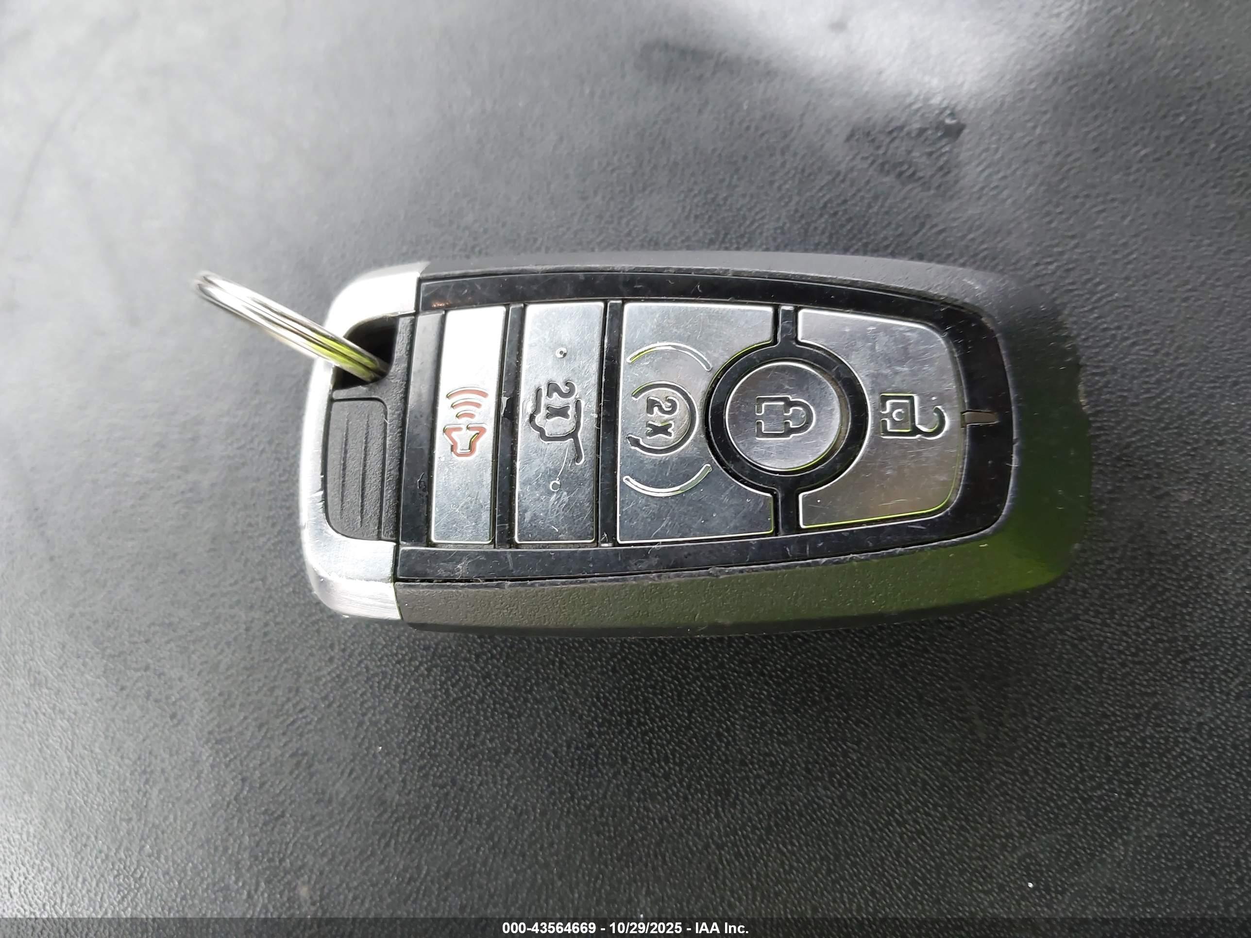 FORD EXPEDITION image 11