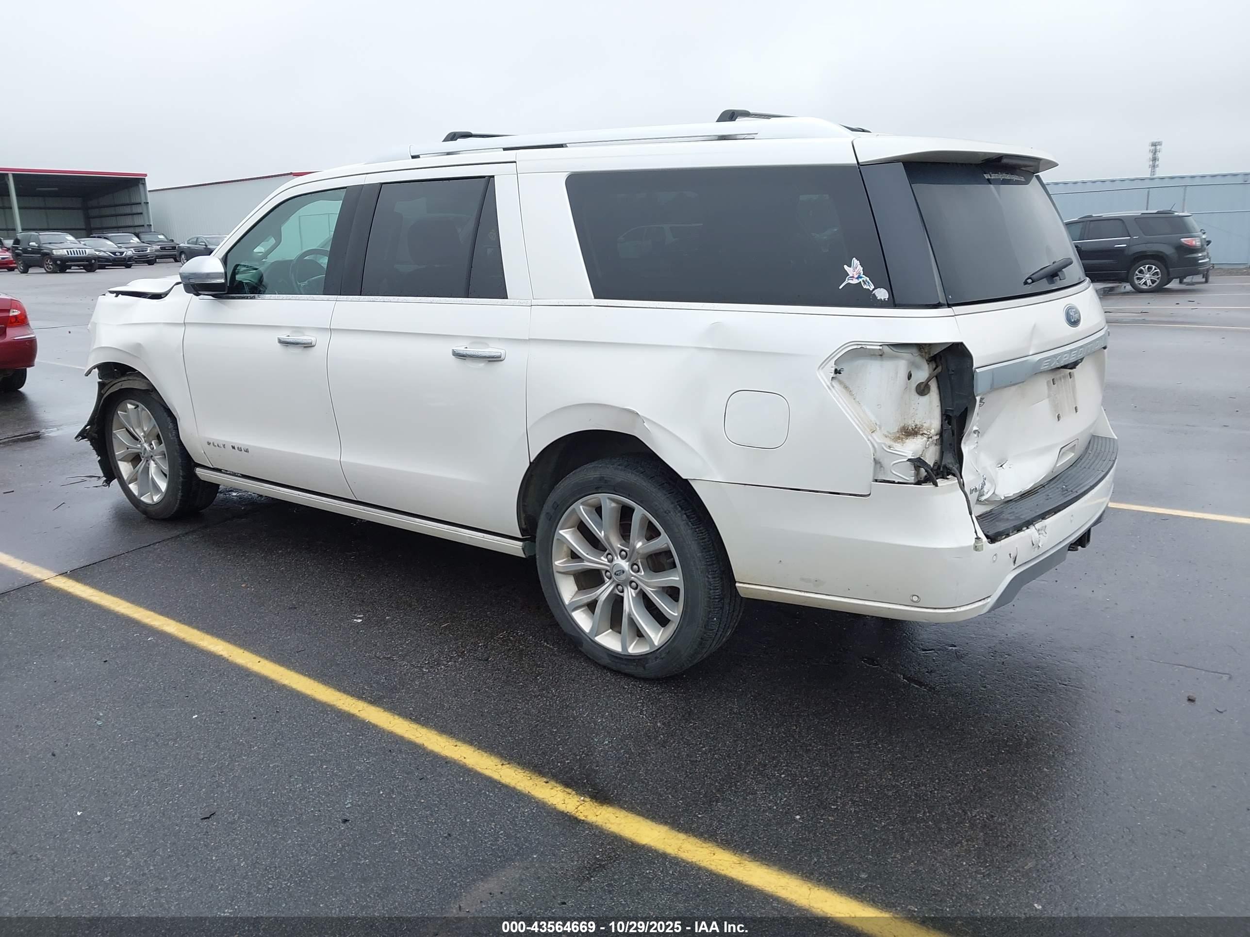 FORD EXPEDITION image 3