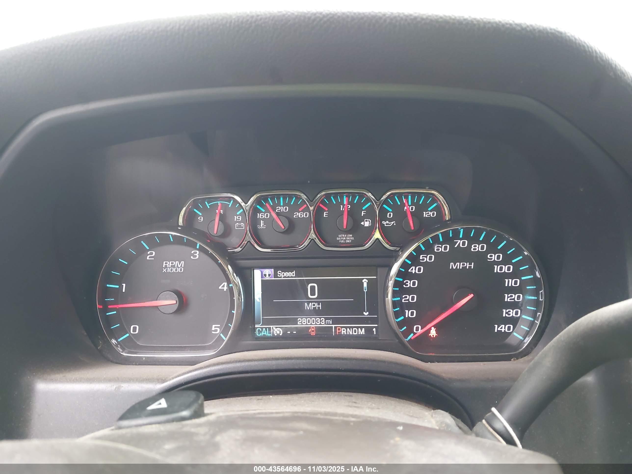 CHEVROLET SILVERADO image 7