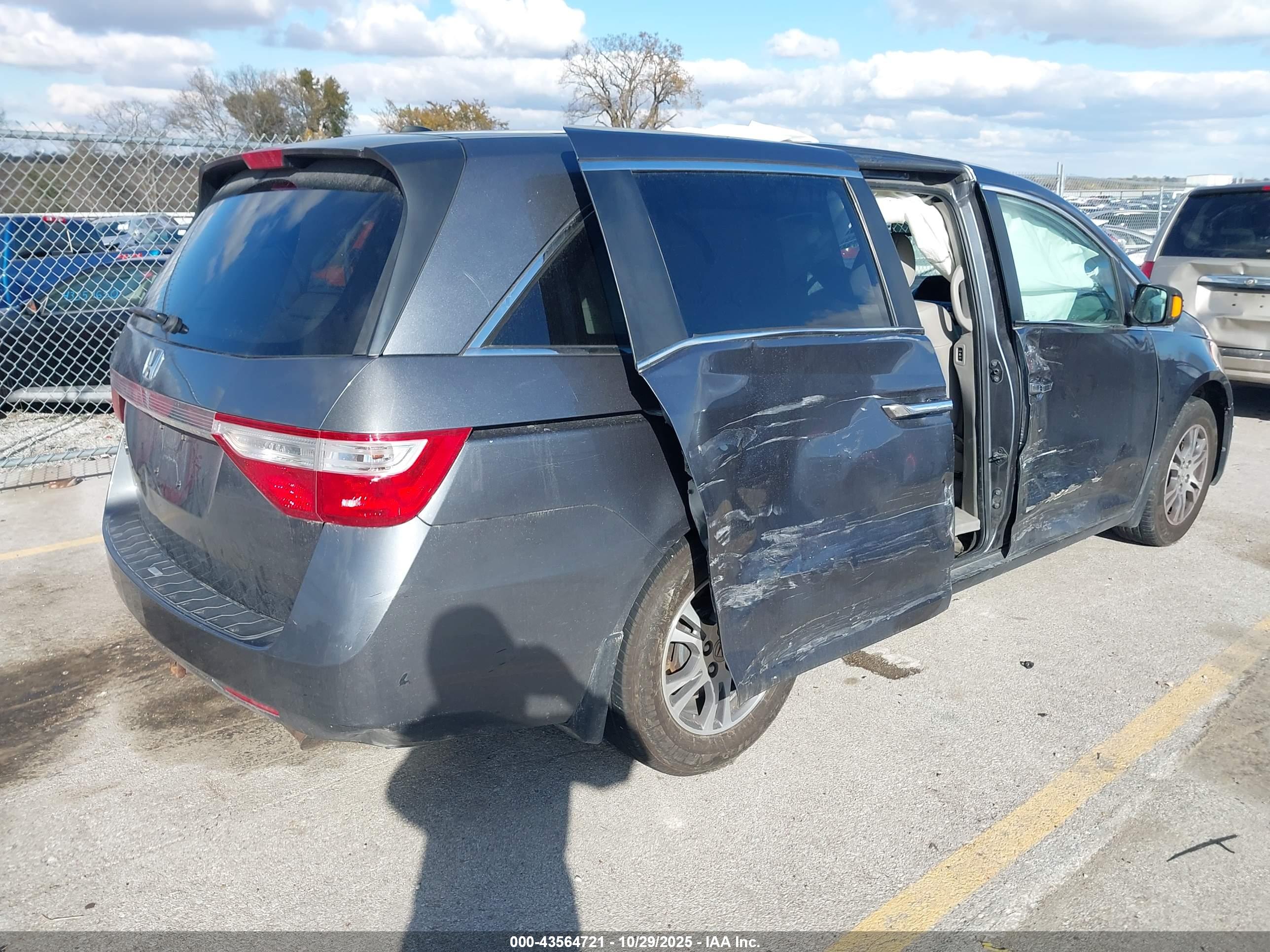 HONDA ODYSSEY image 4
