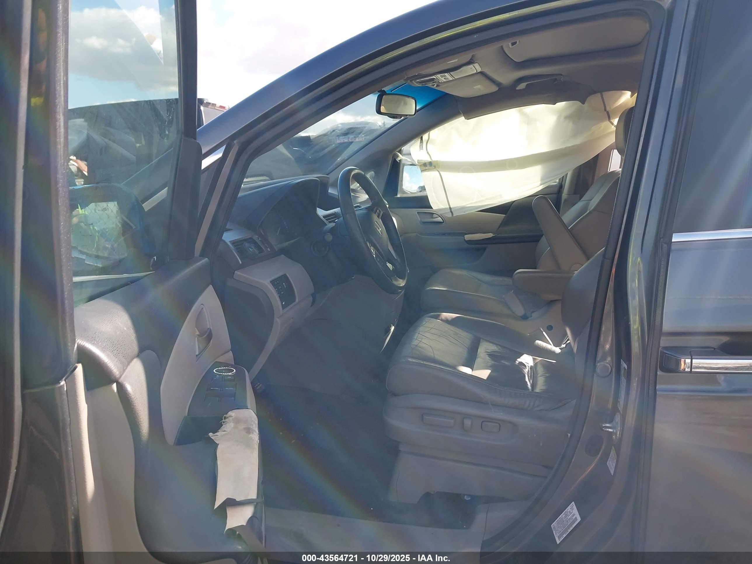 HONDA ODYSSEY image 5