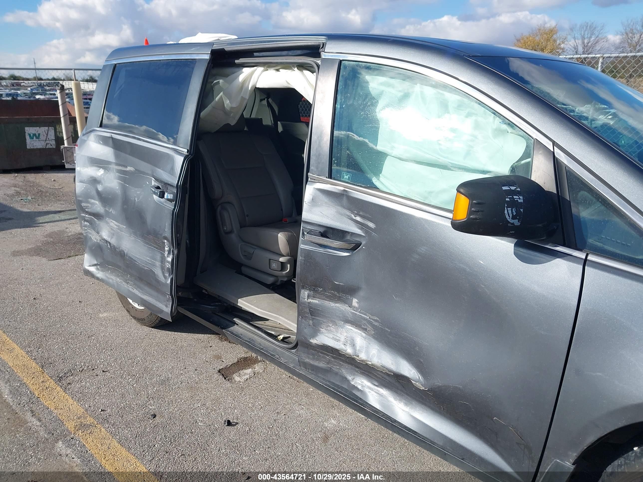 HONDA ODYSSEY image 6