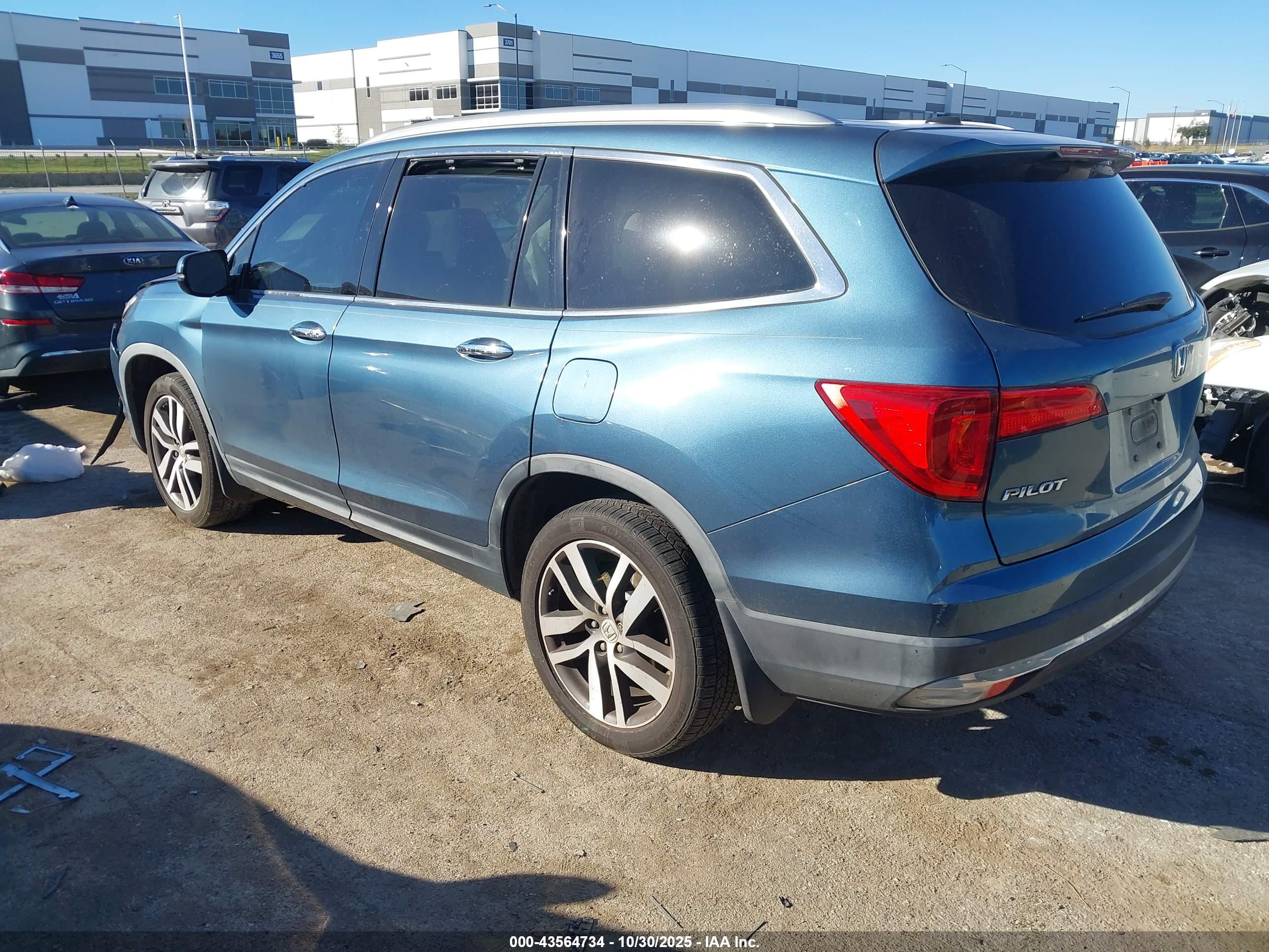HONDA PILOT image 3