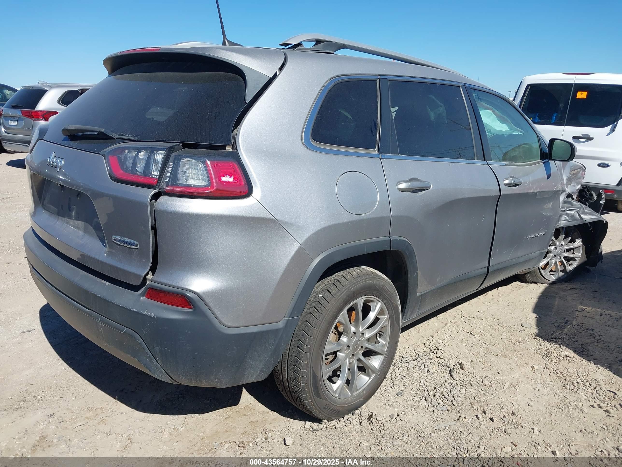 JEEP CHEROKEE image 4