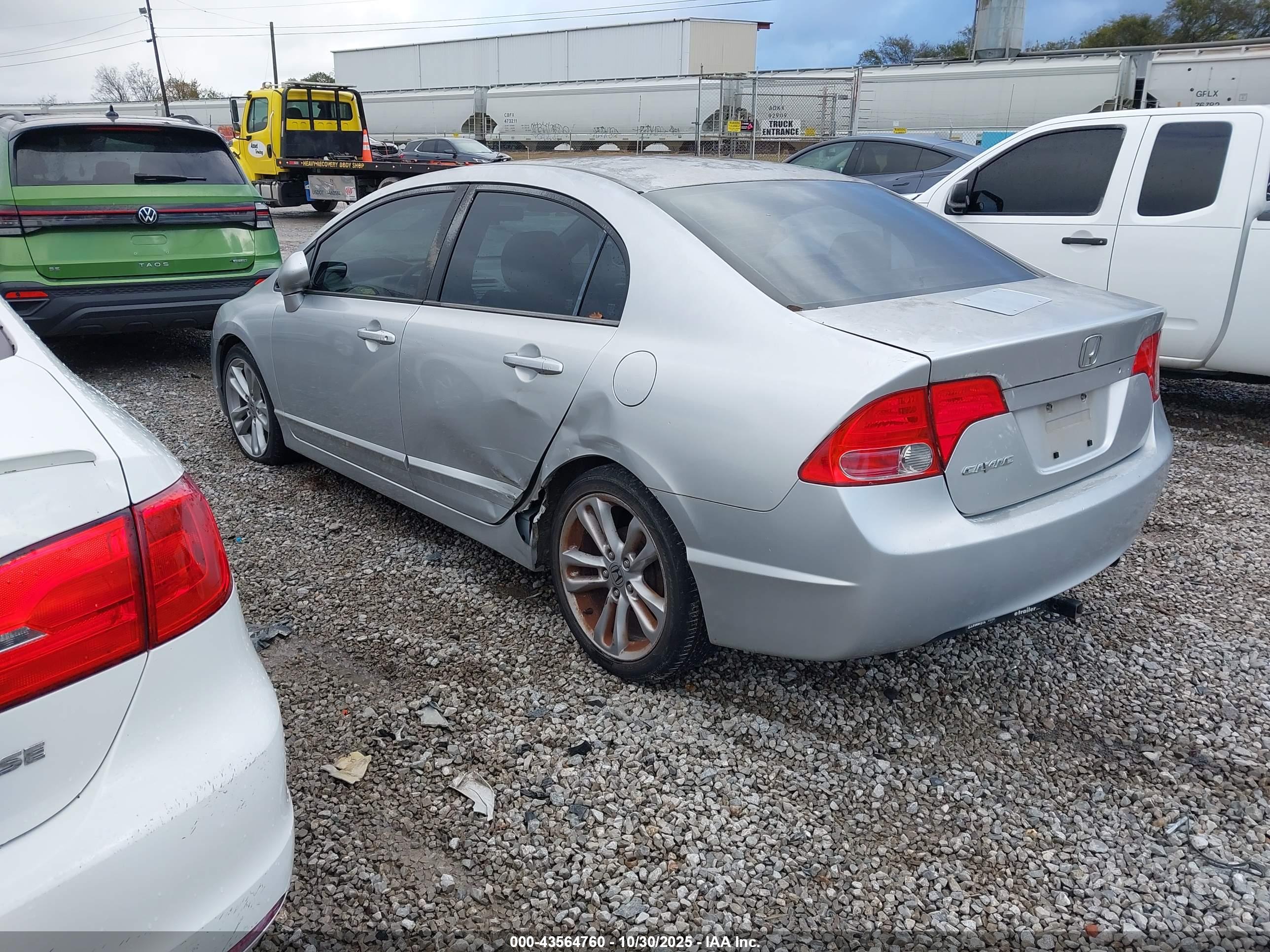 HONDA CIVIC image 3