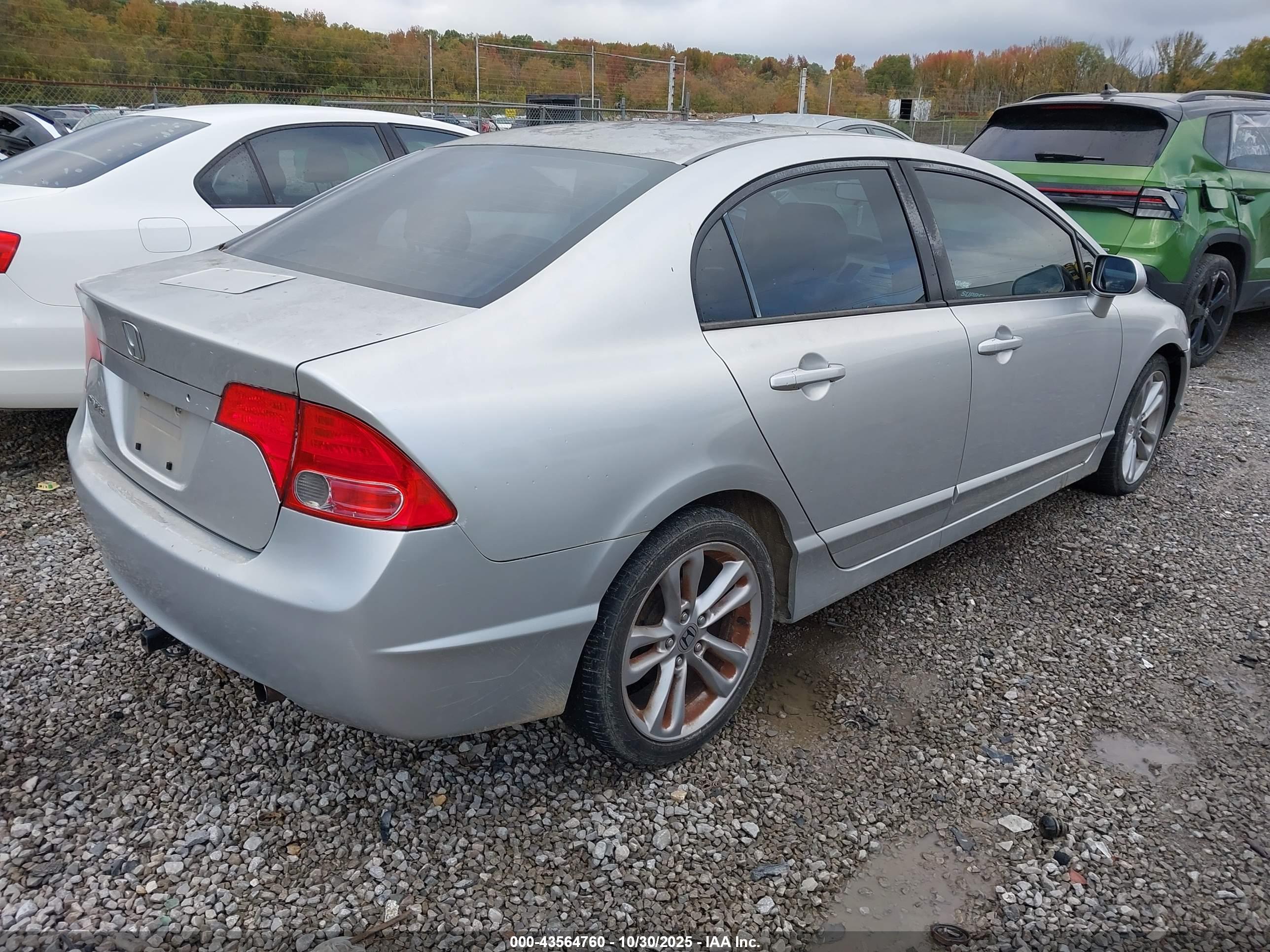 HONDA CIVIC image 4