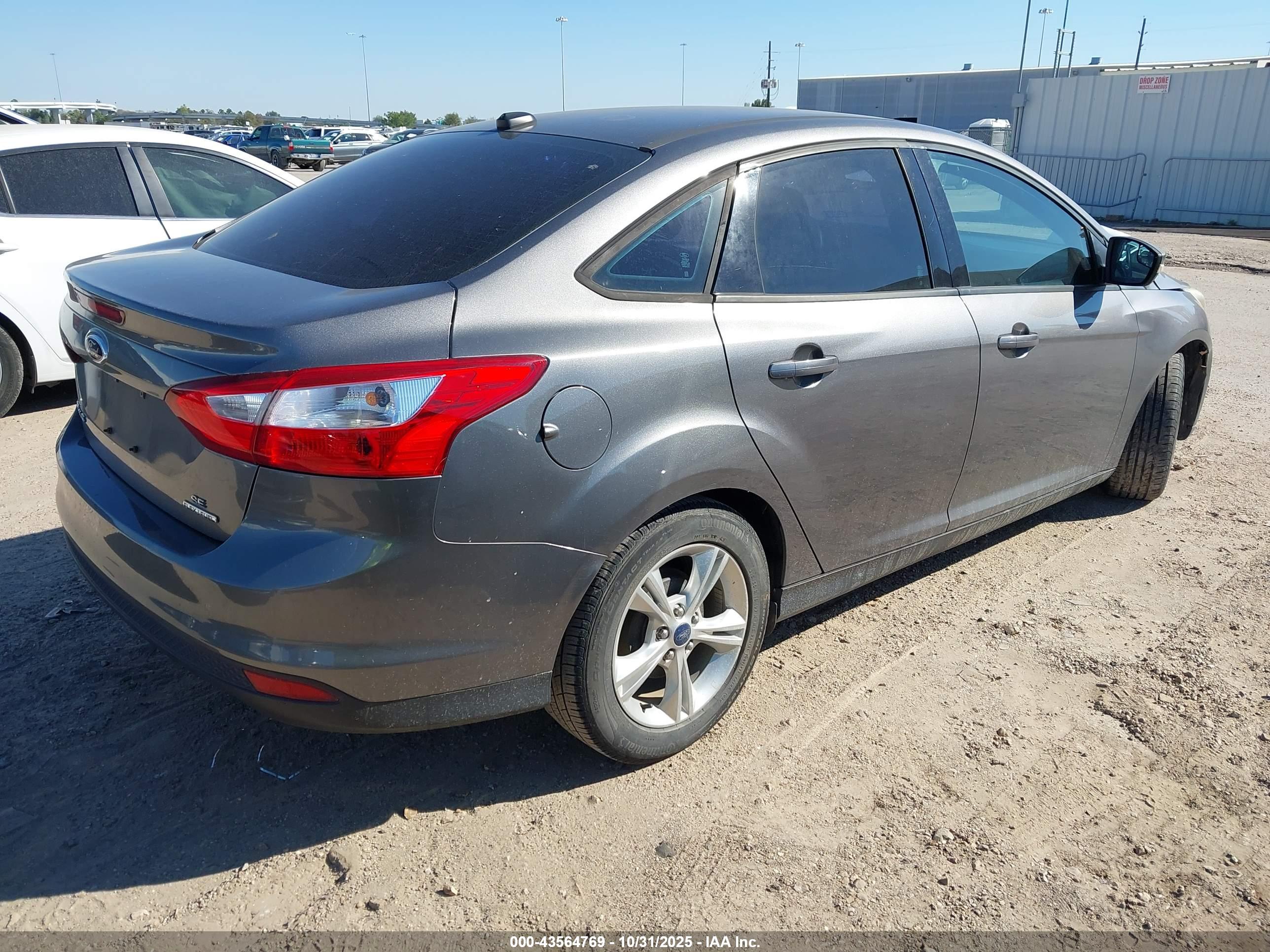 FORD FOCUS image 4