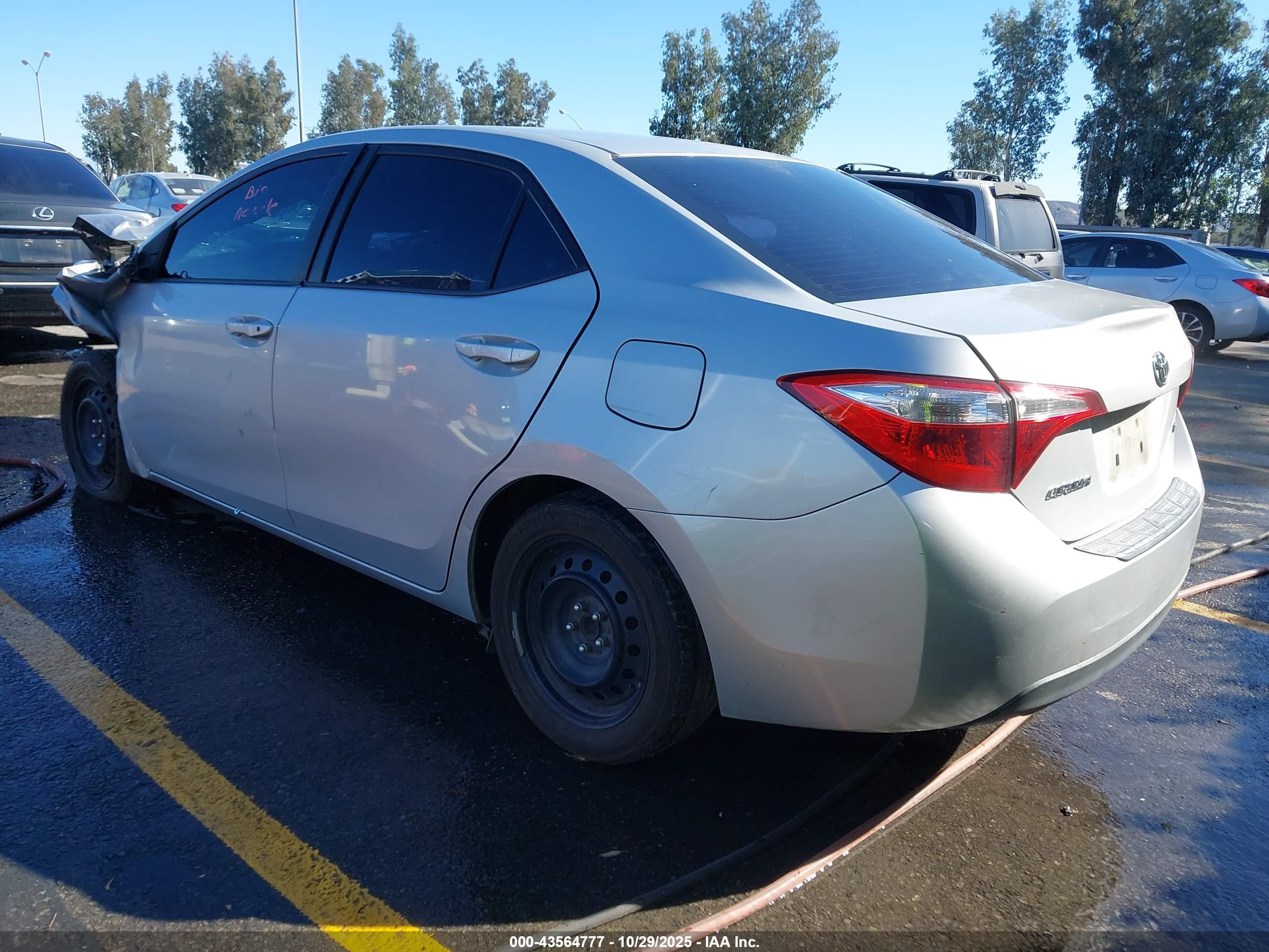 TOYOTA COROLLA image 3