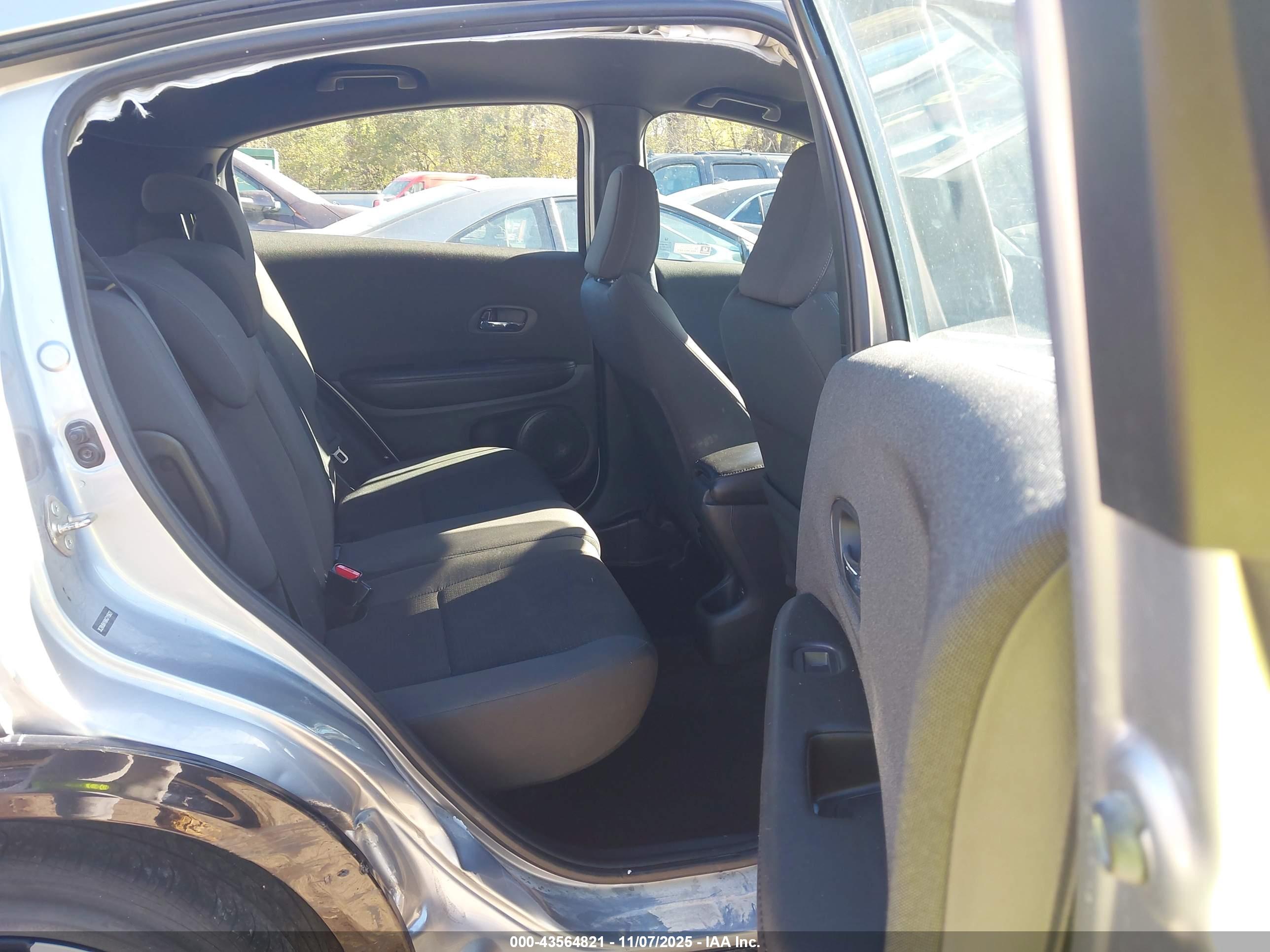 HONDA HR-V image 8