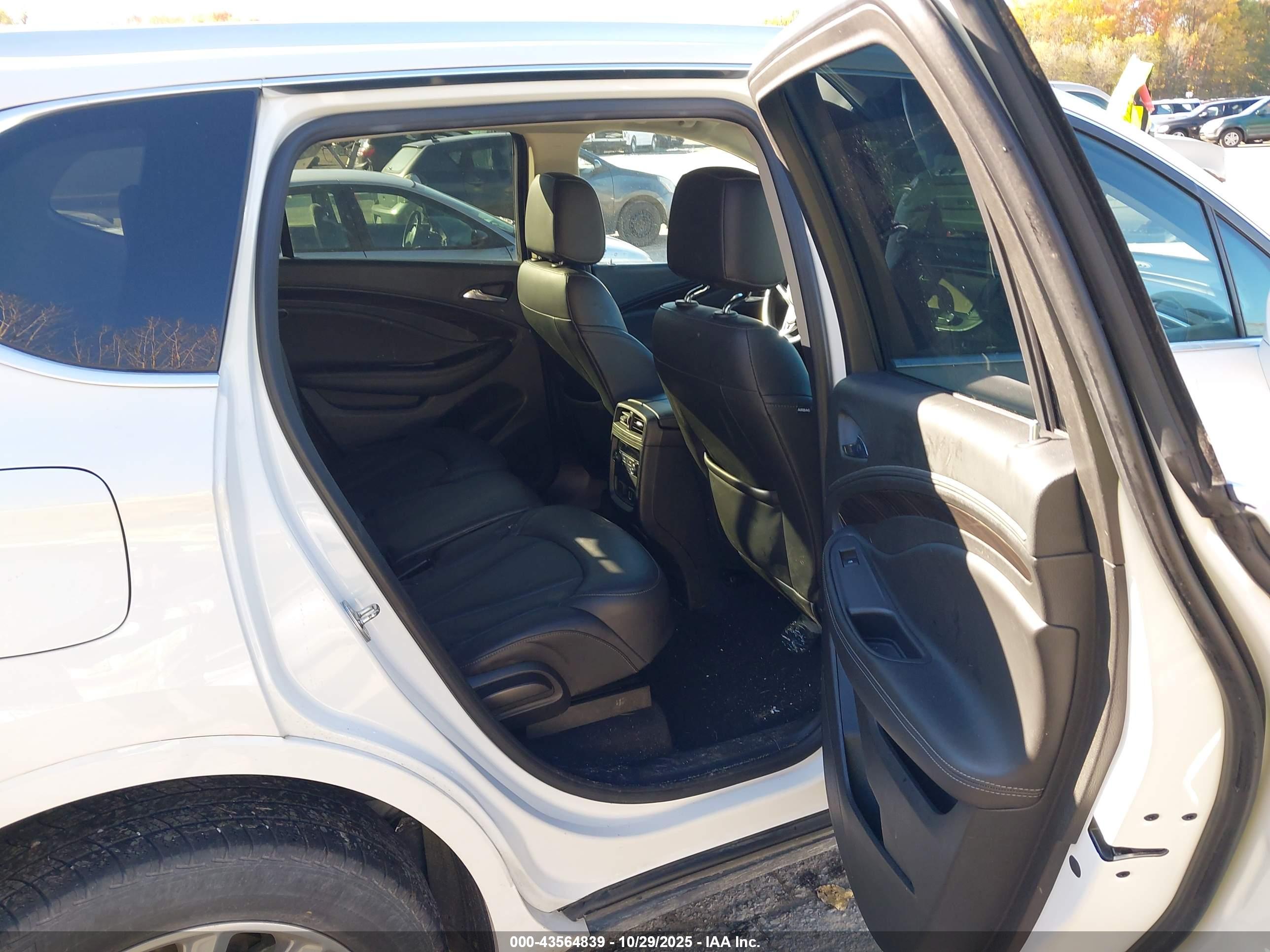 BUICK ENVISION image 8
