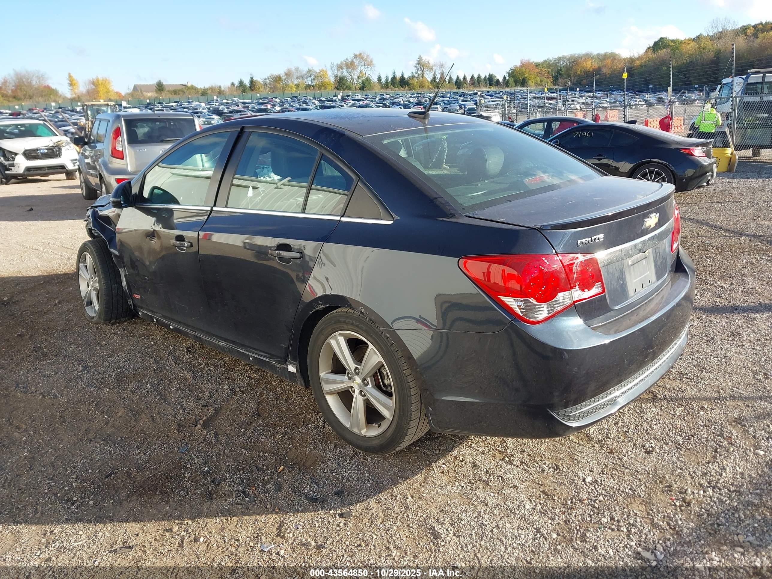 CHEVROLET CRUZE image 3