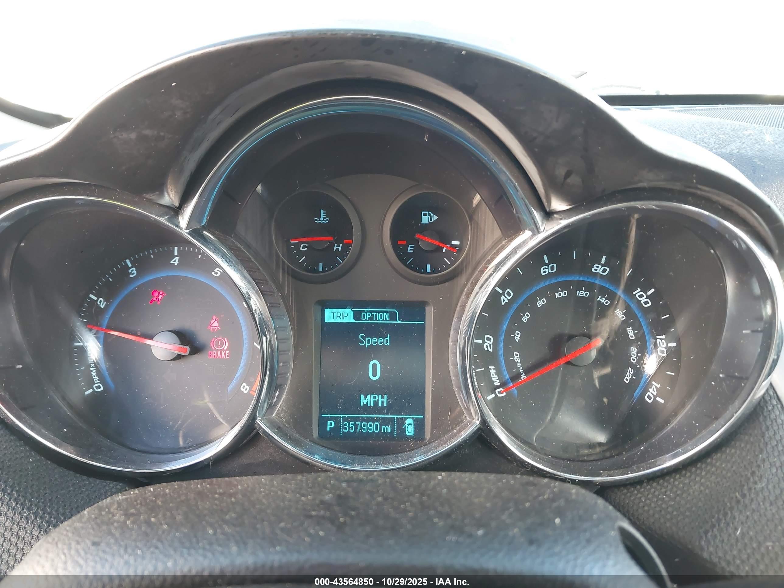 CHEVROLET CRUZE image 7