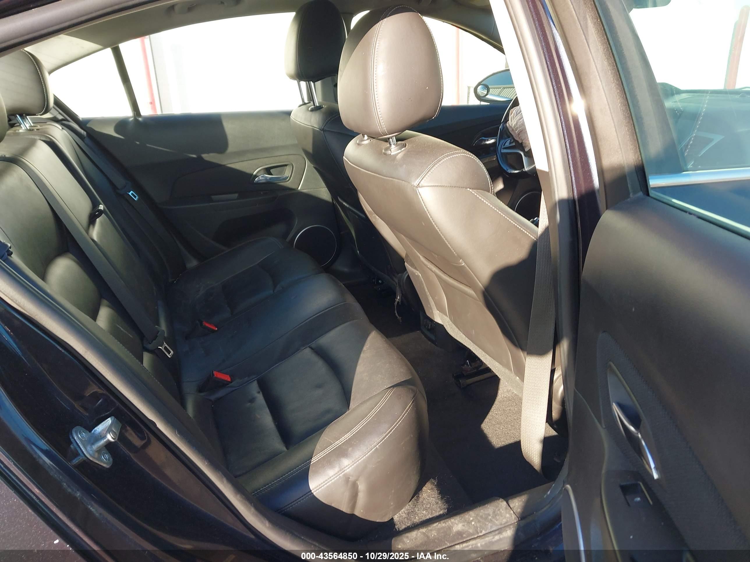 CHEVROLET CRUZE image 8