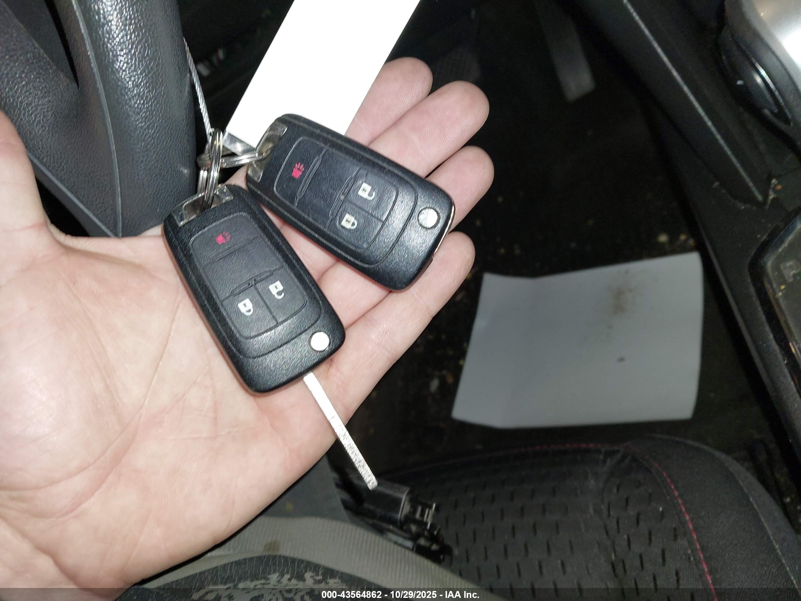 CHEVROLET EQUINOX image 11