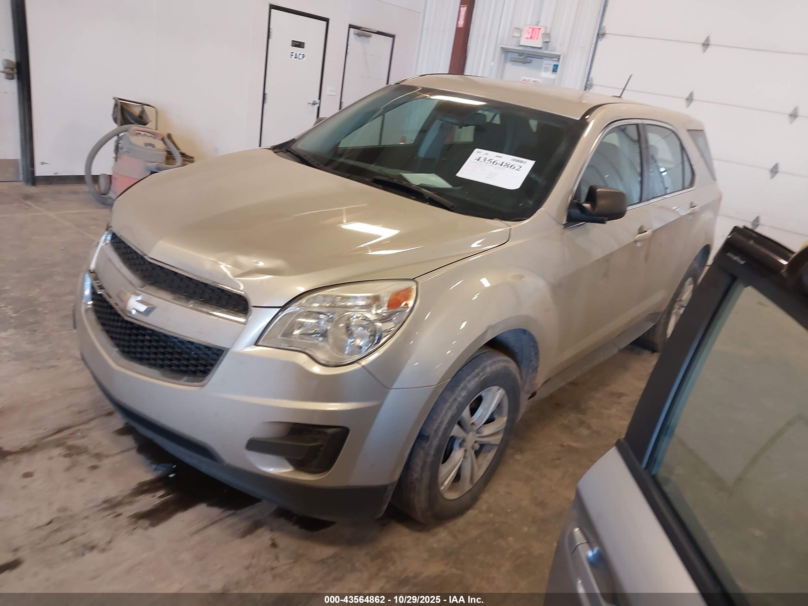 CHEVROLET EQUINOX image 2