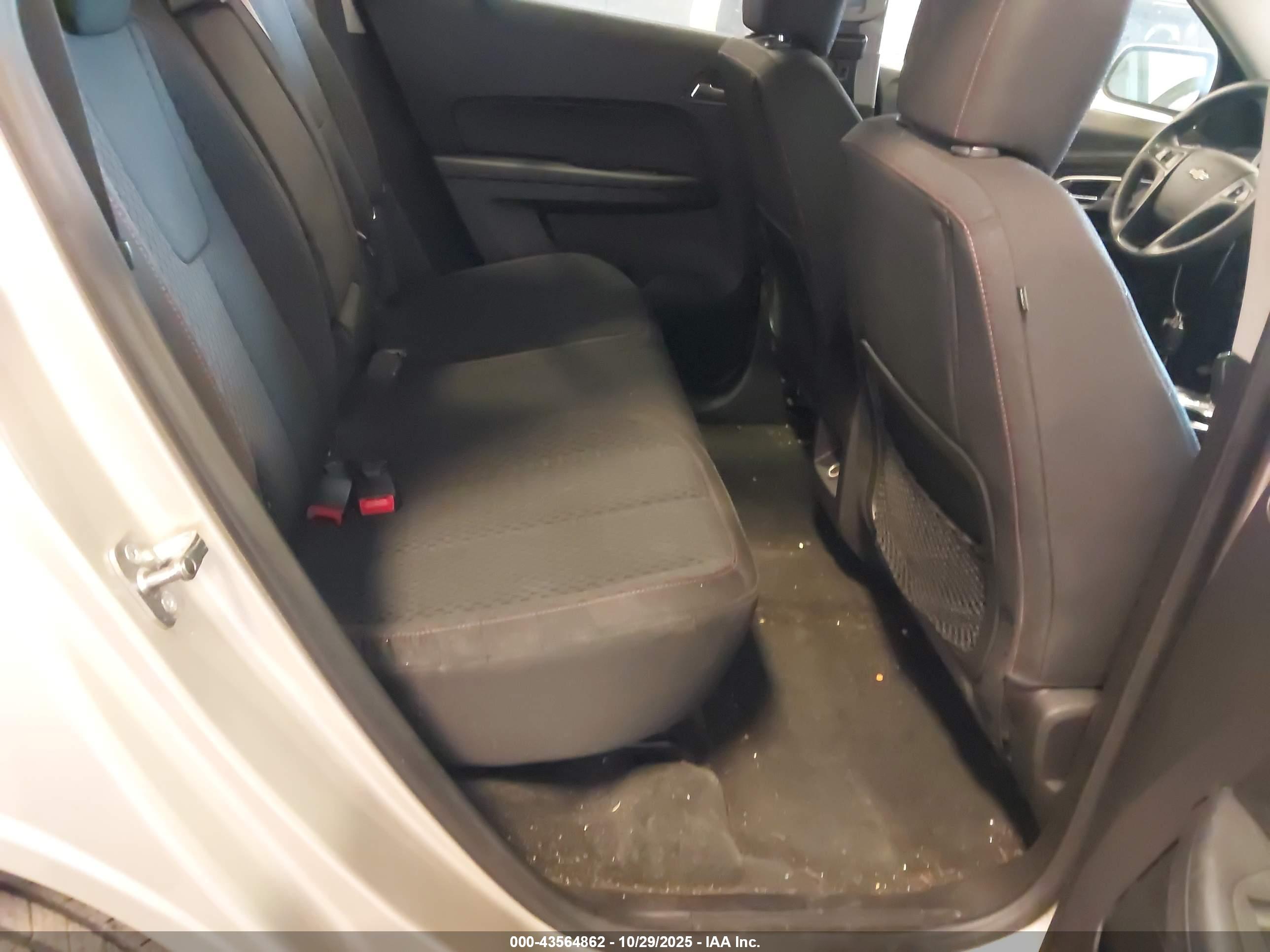 CHEVROLET EQUINOX image 8