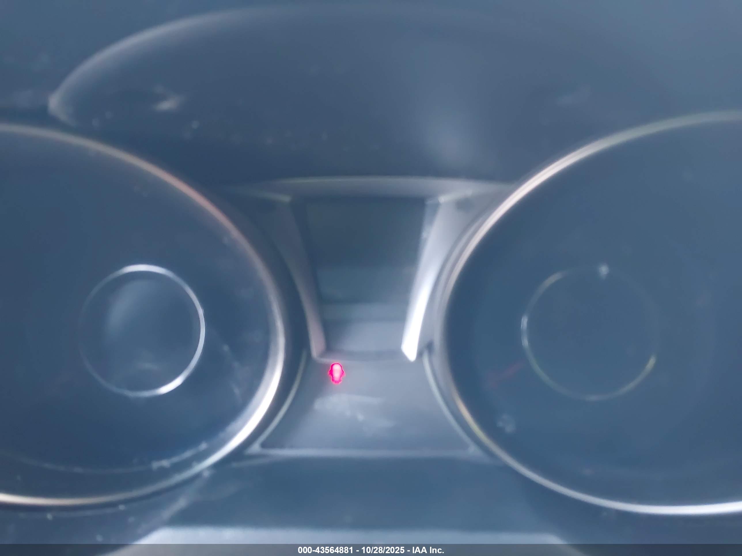HYUNDAI GENESIS image 7