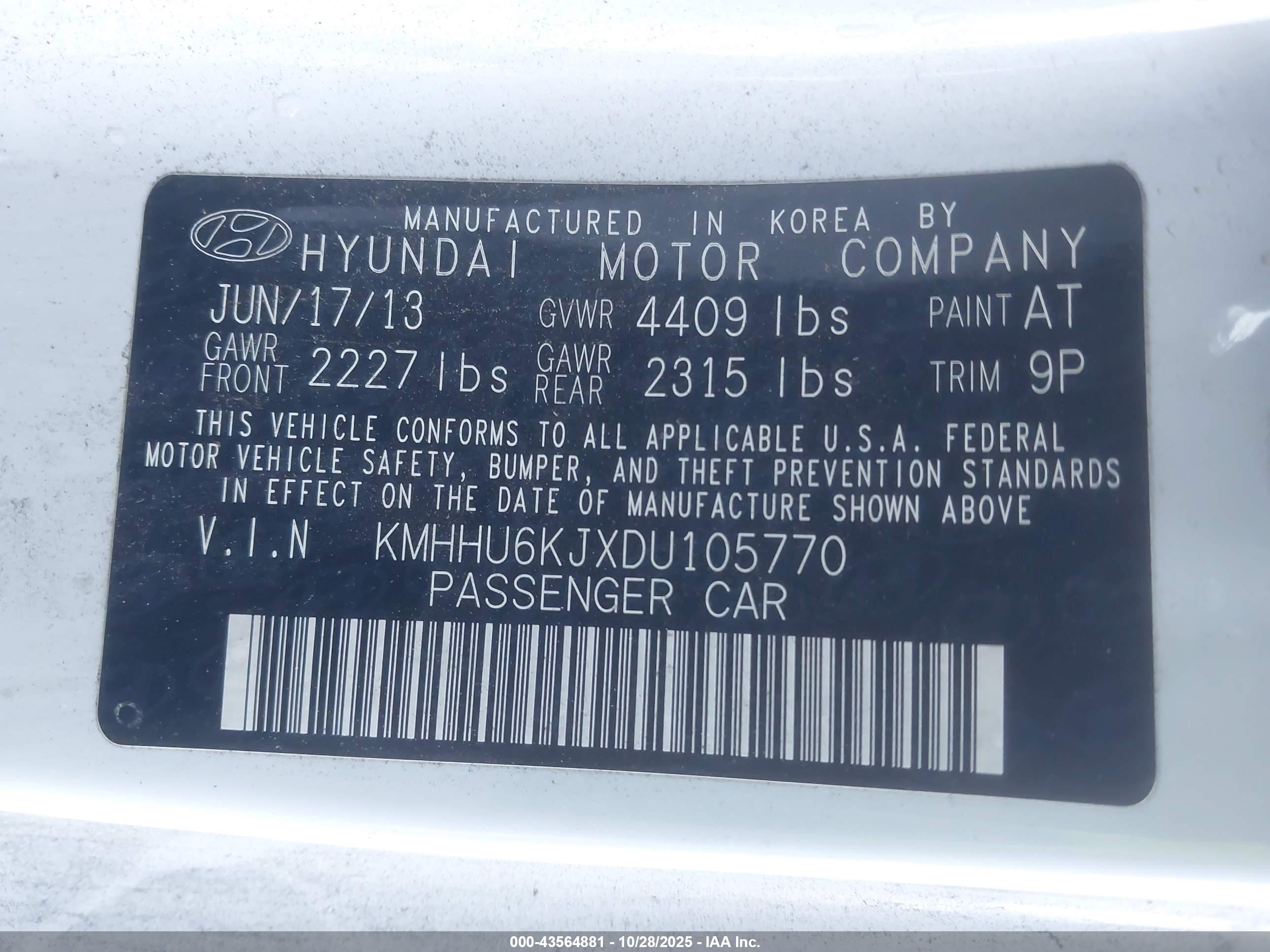 HYUNDAI GENESIS image 9