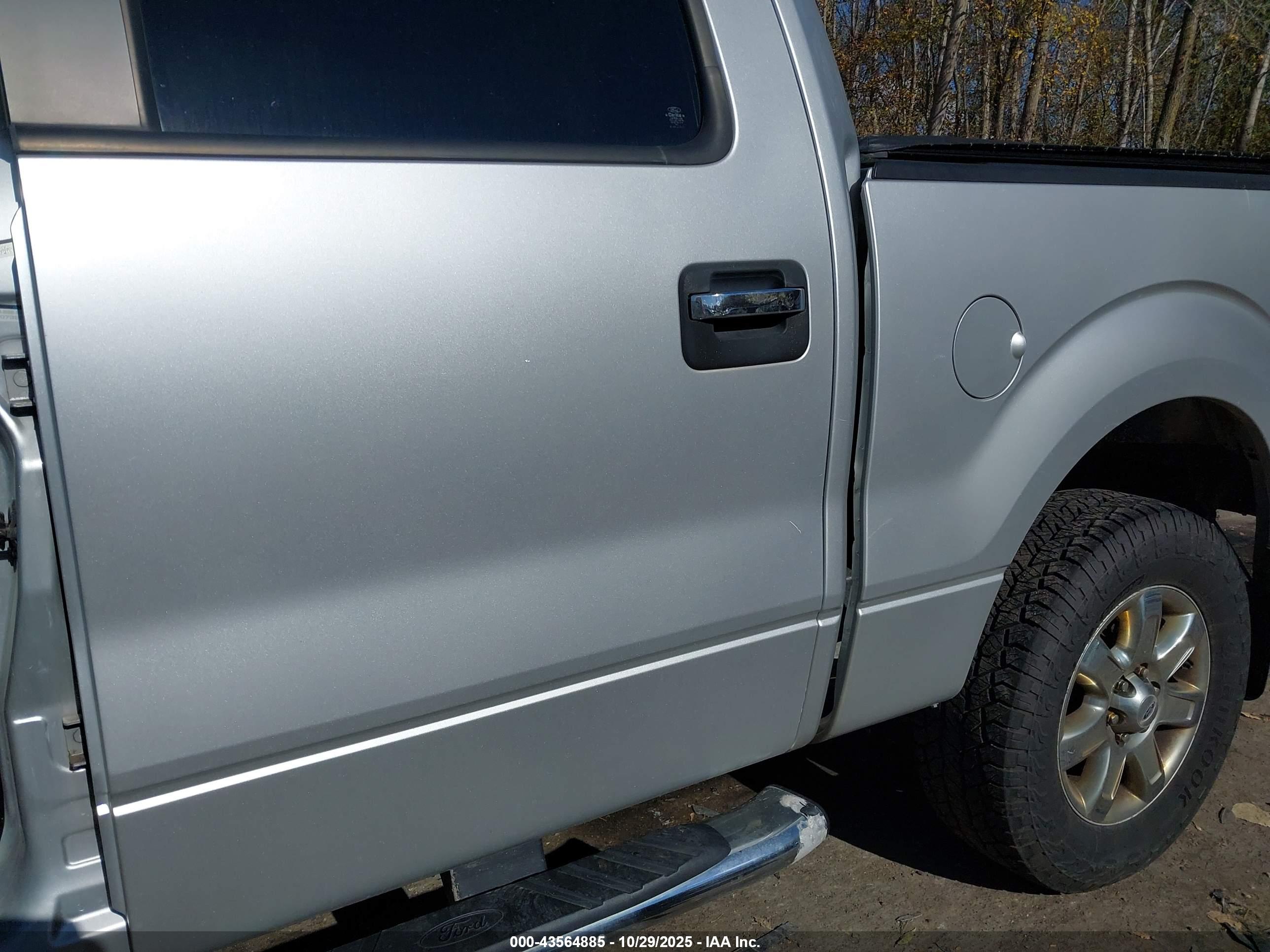 FORD F-150 image 6