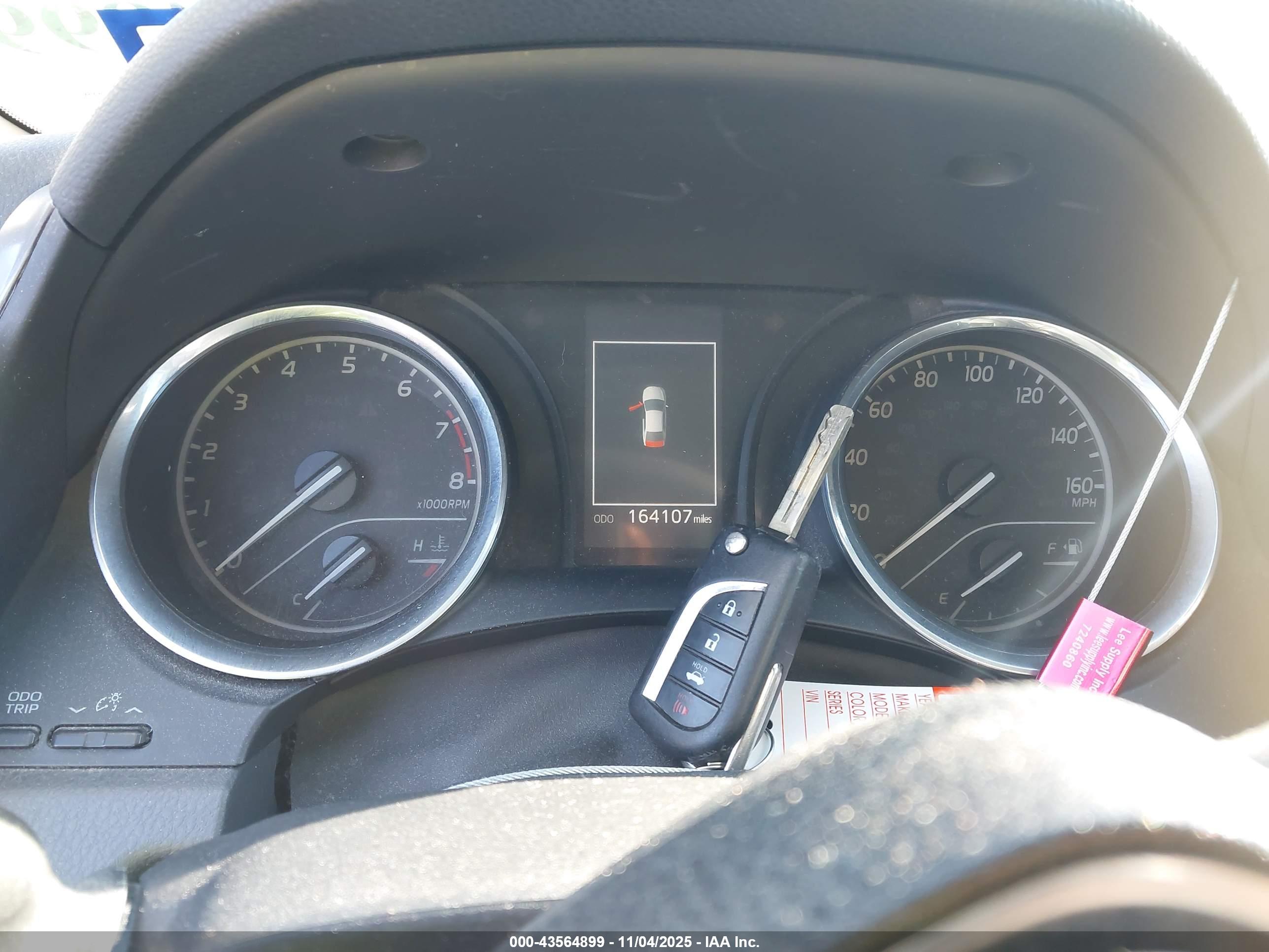 TOYOTA CAMRY image 11
