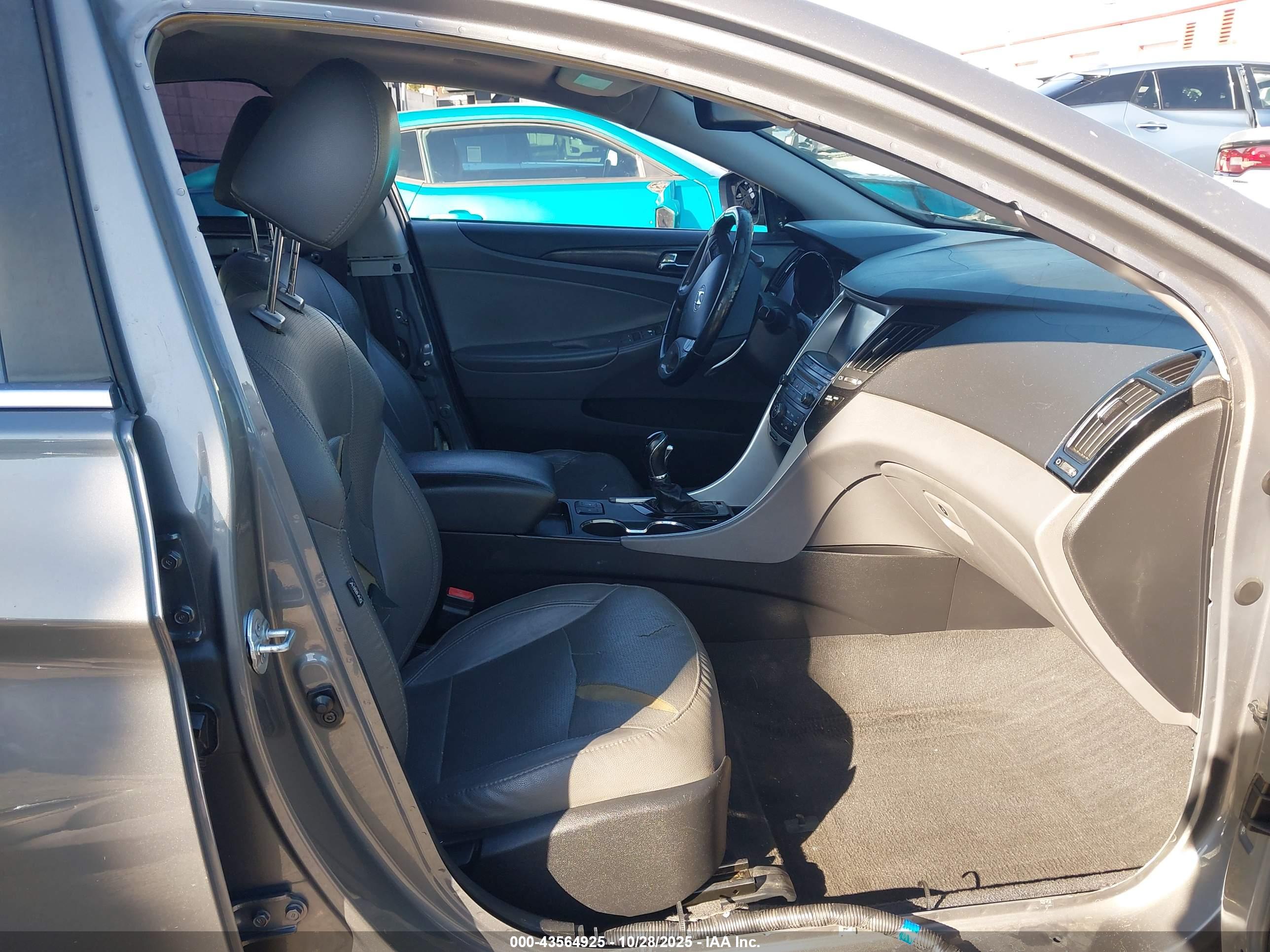 HYUNDAI SONATA image 5