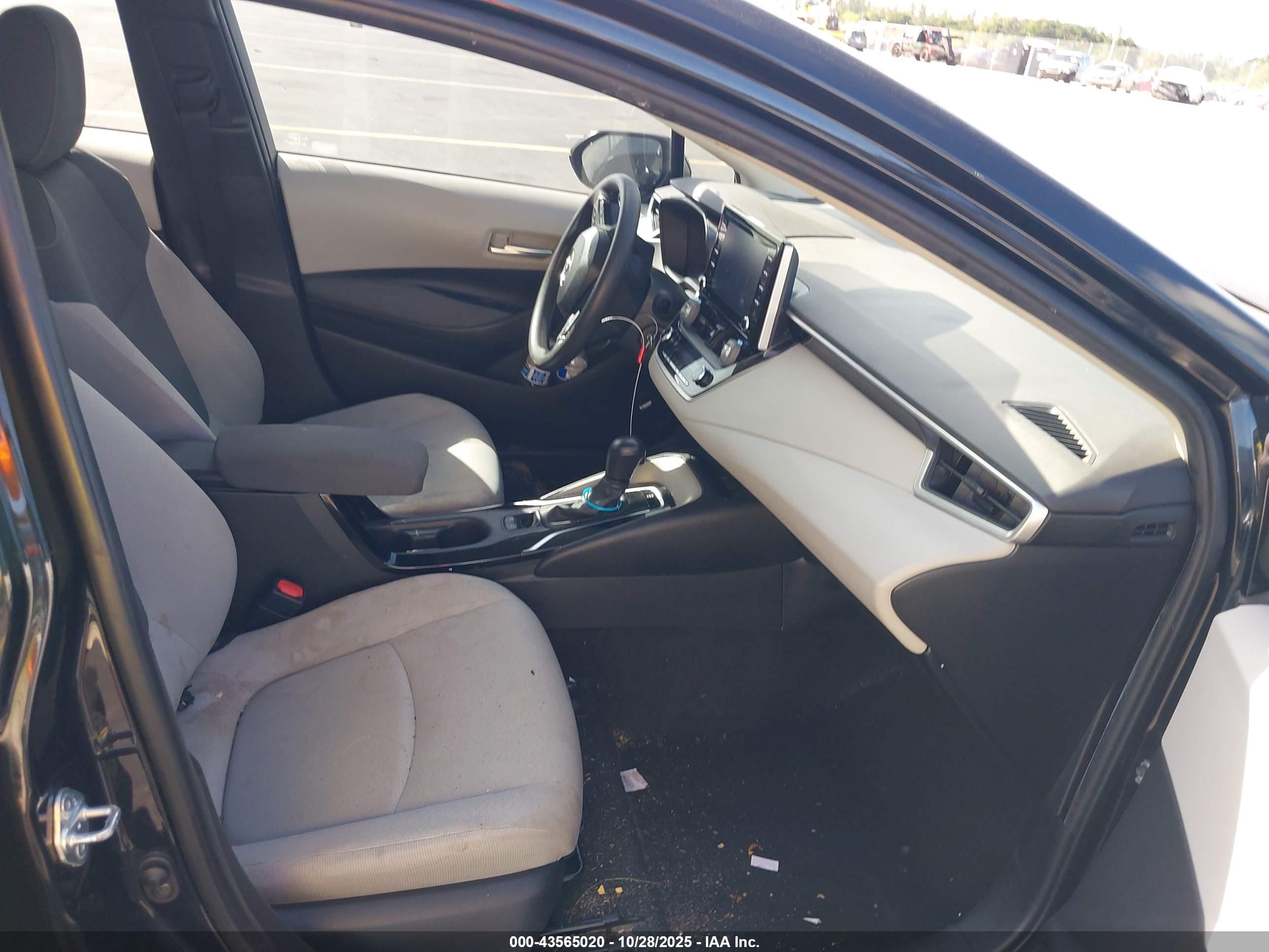 TOYOTA COROLLA image 5