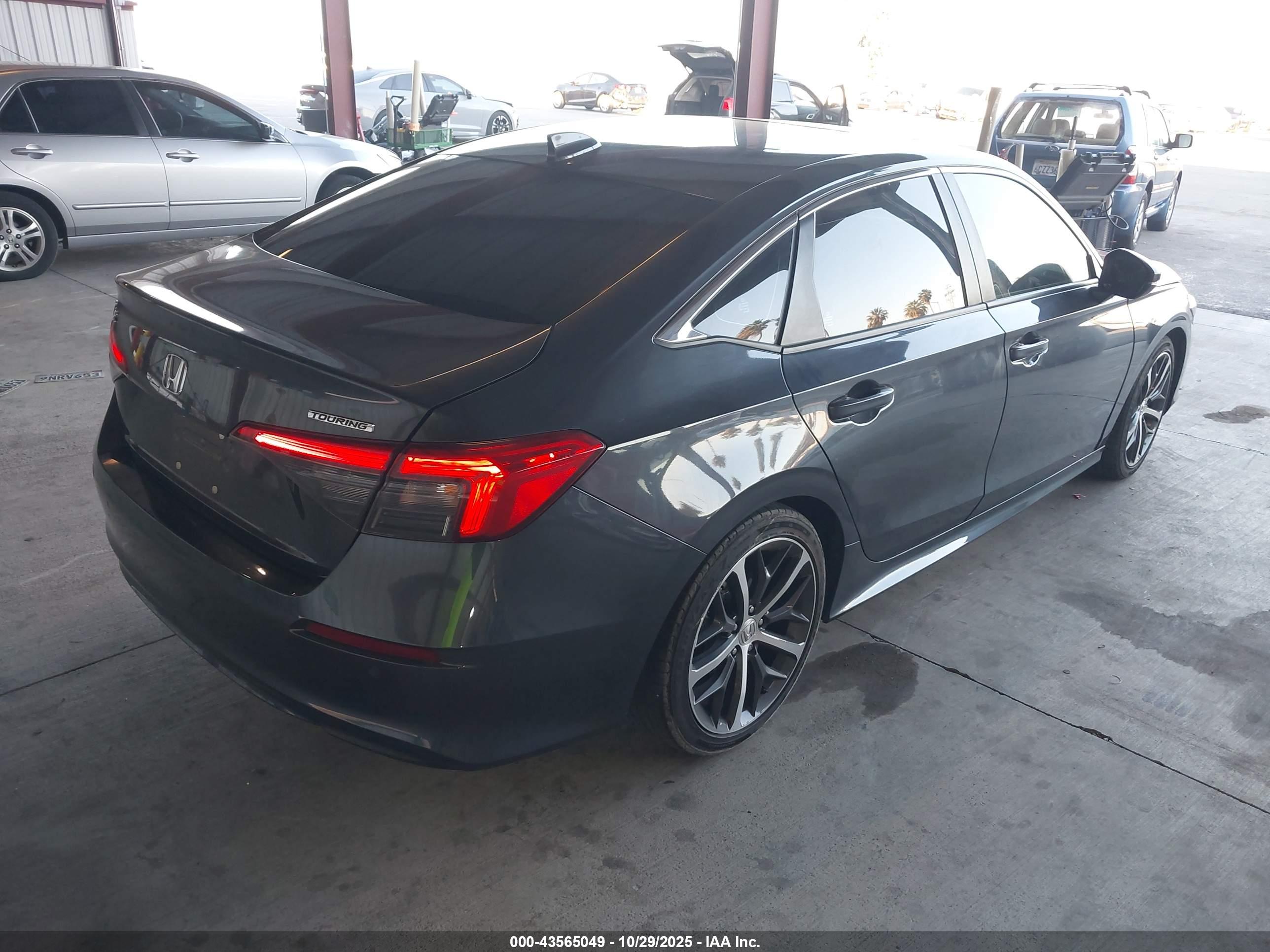 HONDA CIVIC image 4