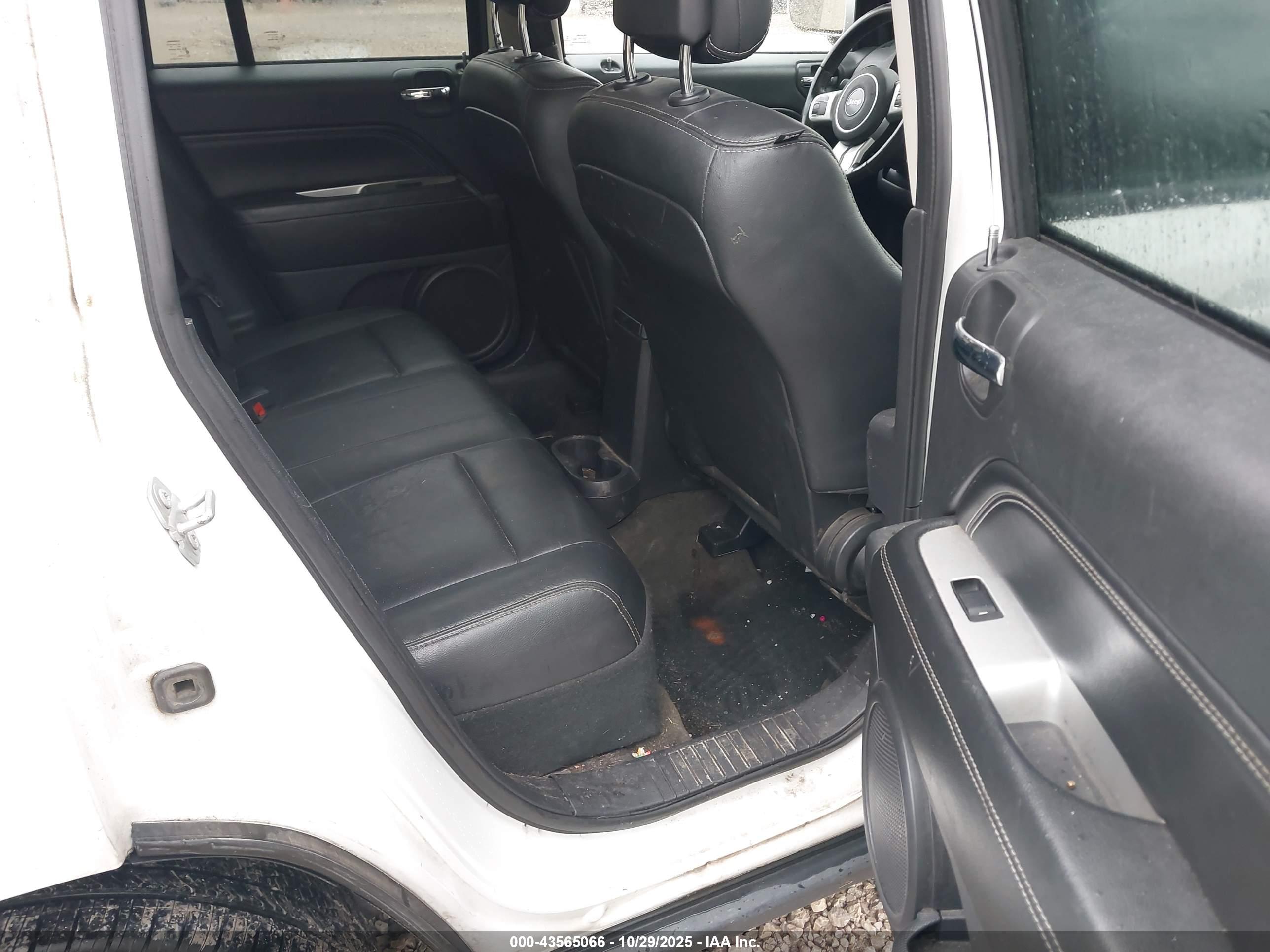 JEEP COMPASS image 8